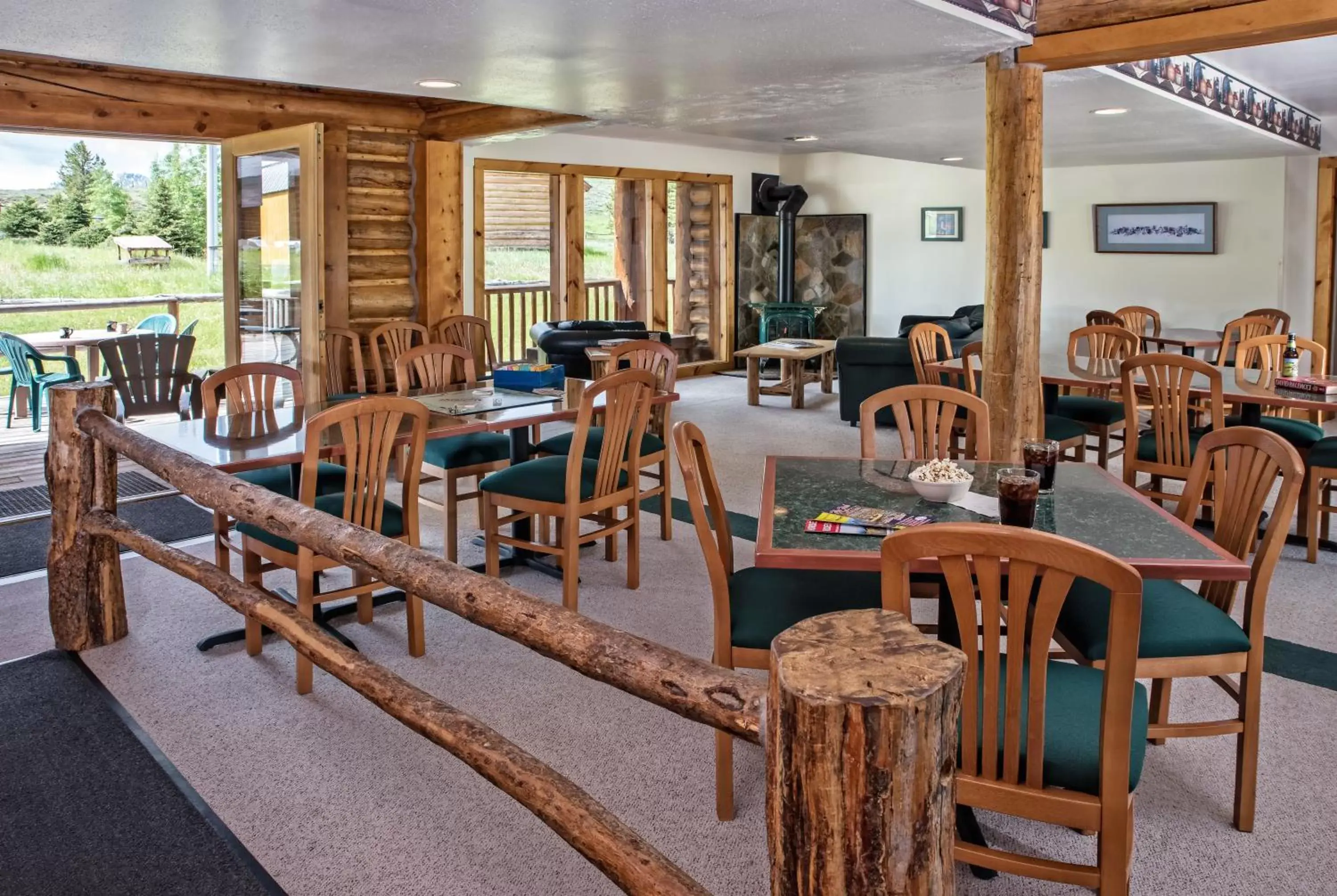 Restaurant/Places to Eat in Stanley High Country Inn