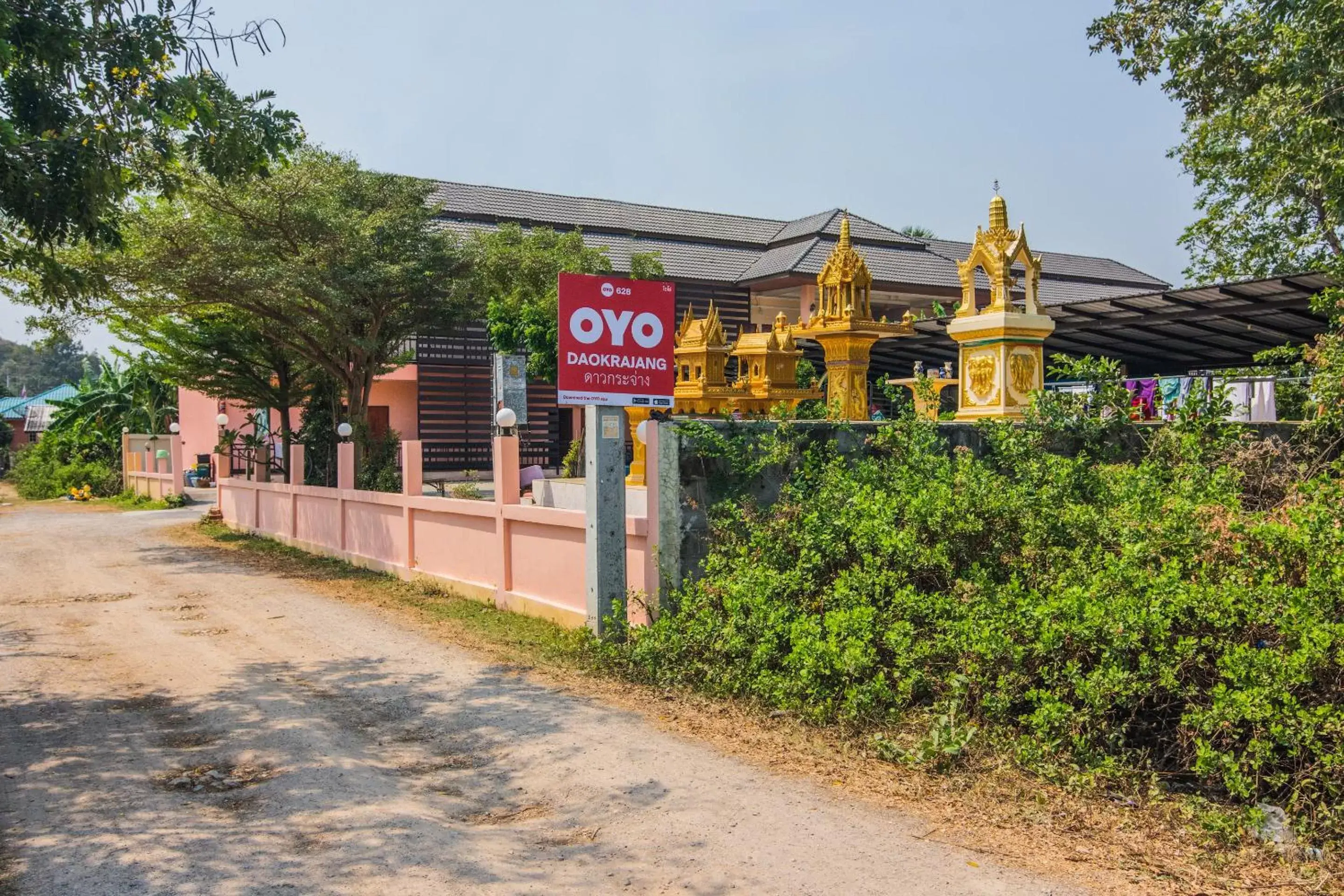 Property Building in OYO 628 Dao Krajang