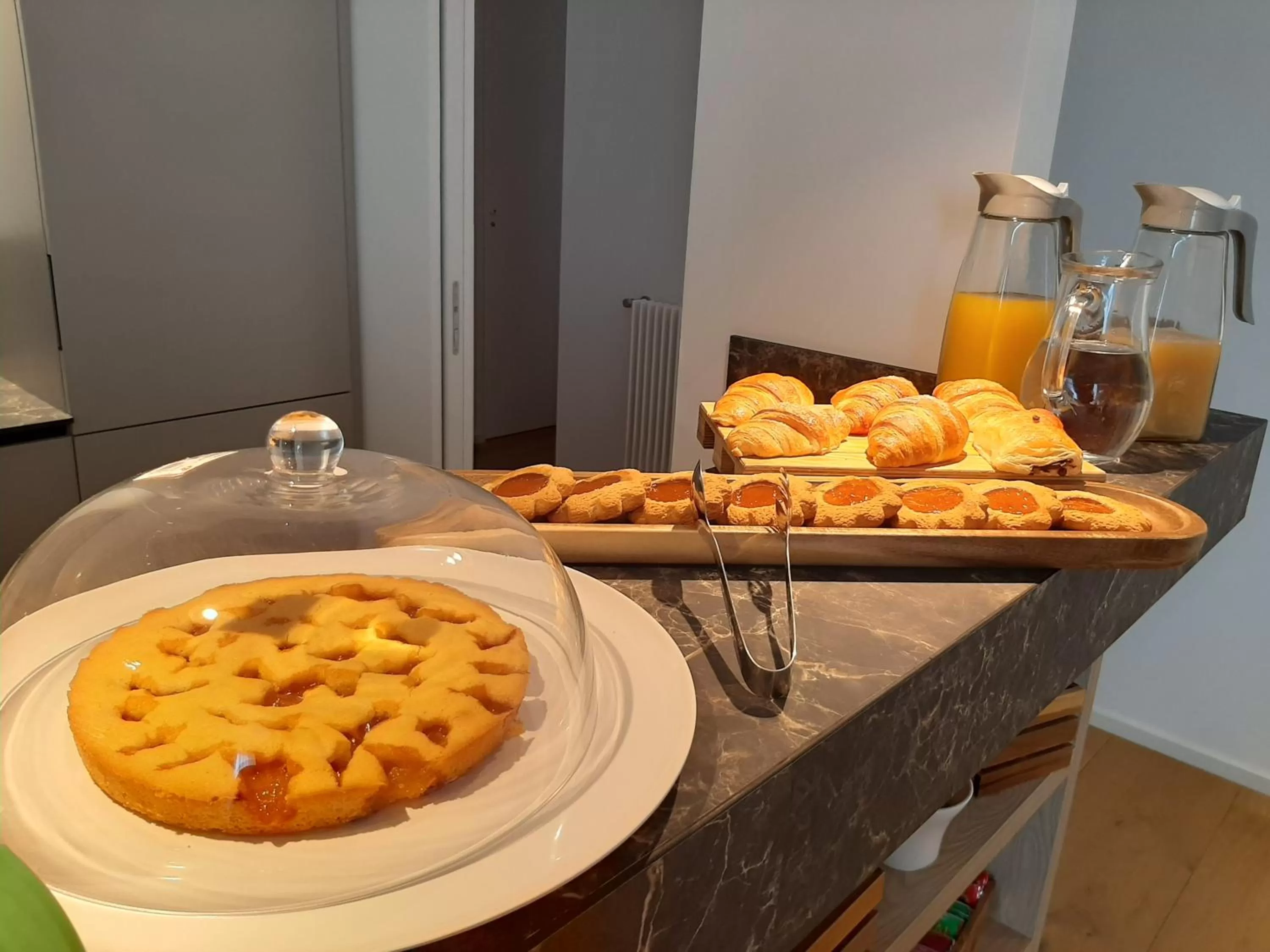 Food and drinks in B&B Le Suites di Costanza