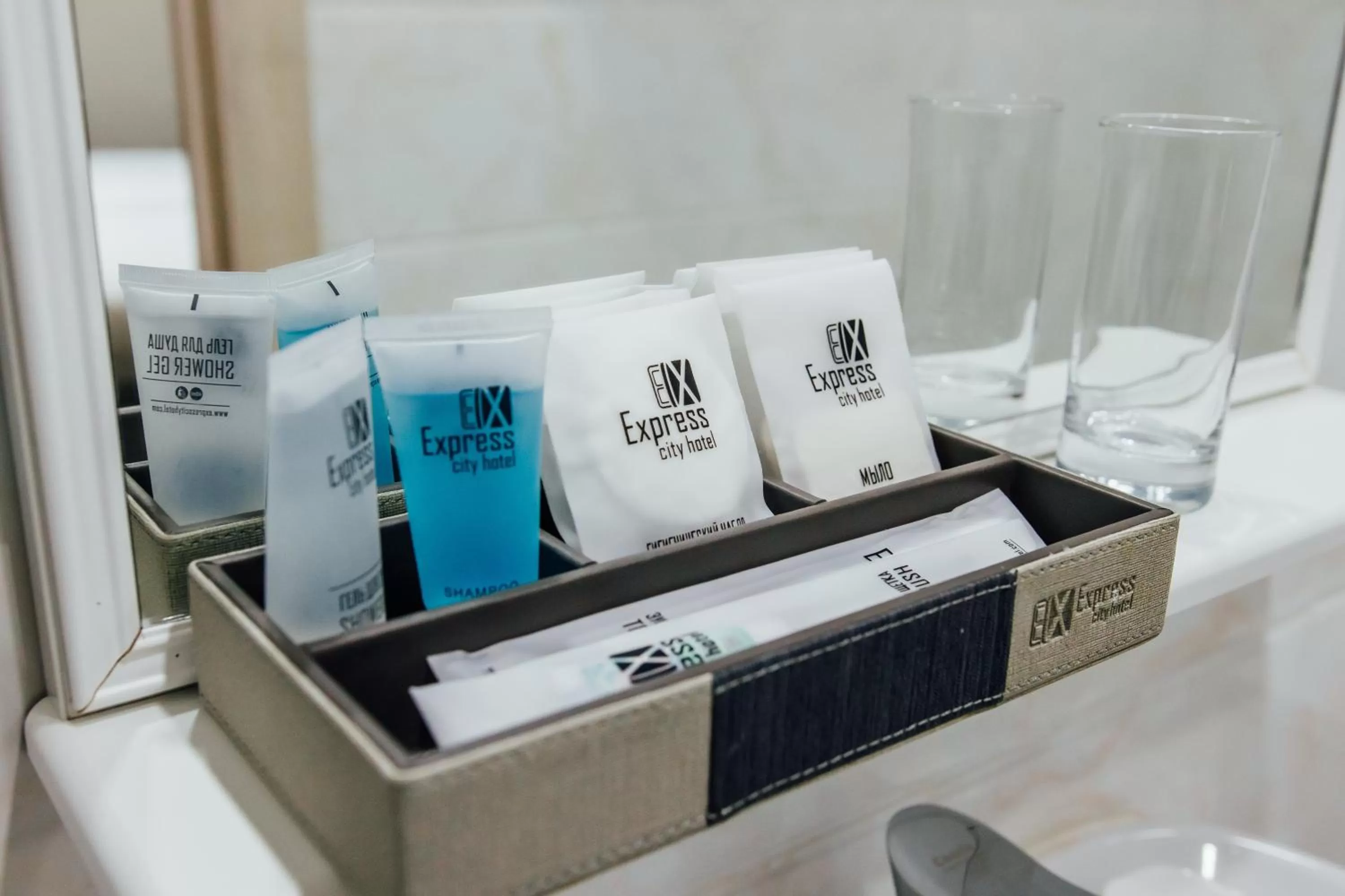 Shower in Express City Hotel