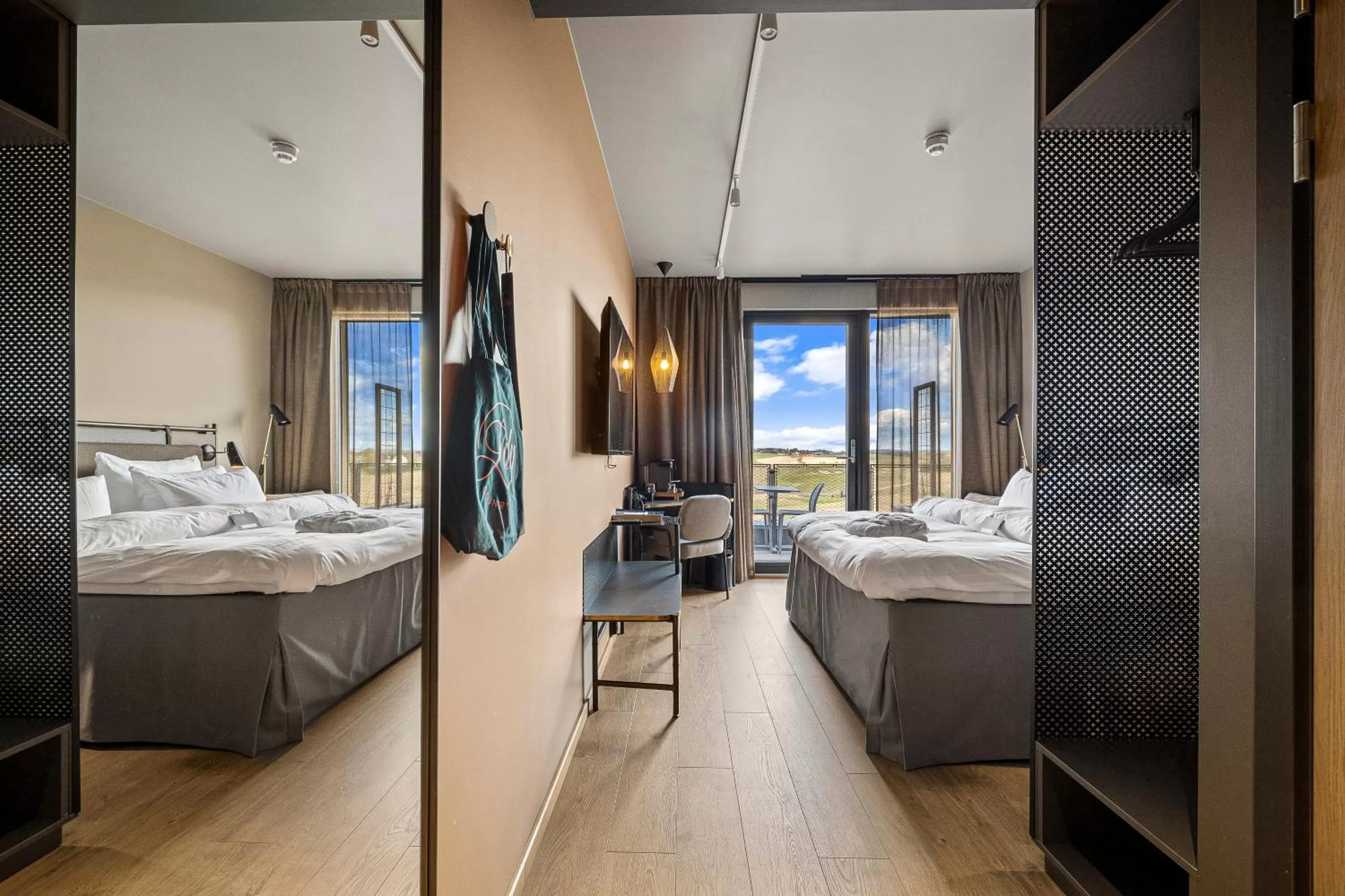 Bed in Lily Country Club