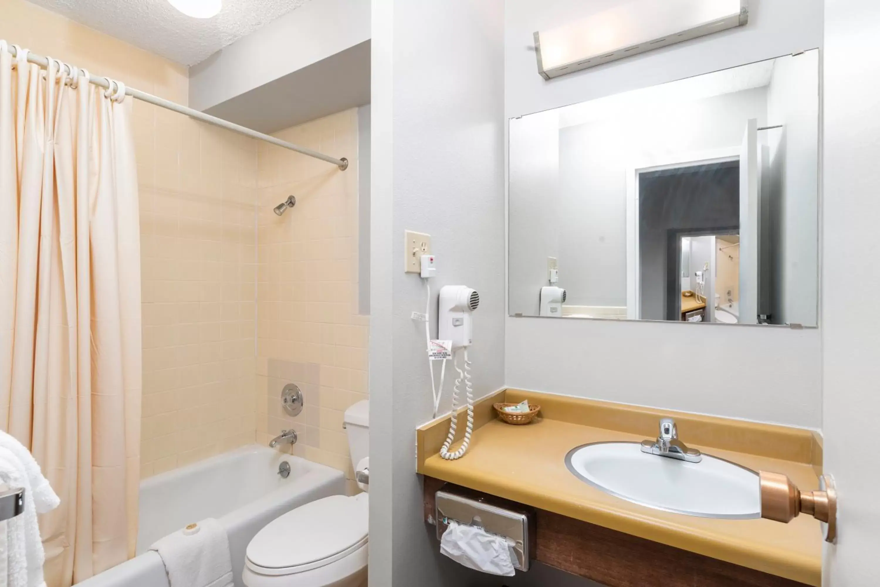 Satellite Hotel Satellite Hotel