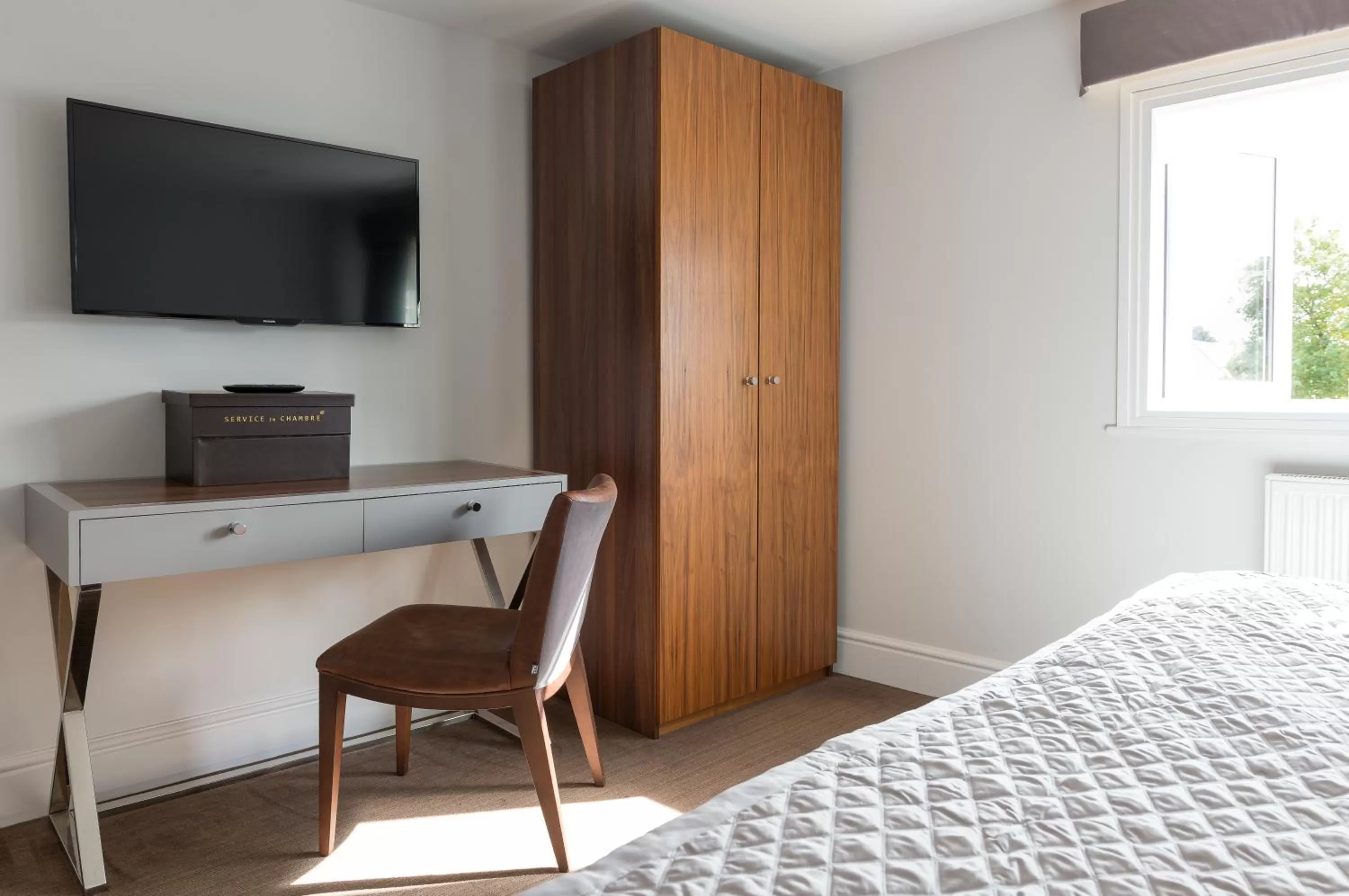 Bed in Best Western Red Lion Hotel