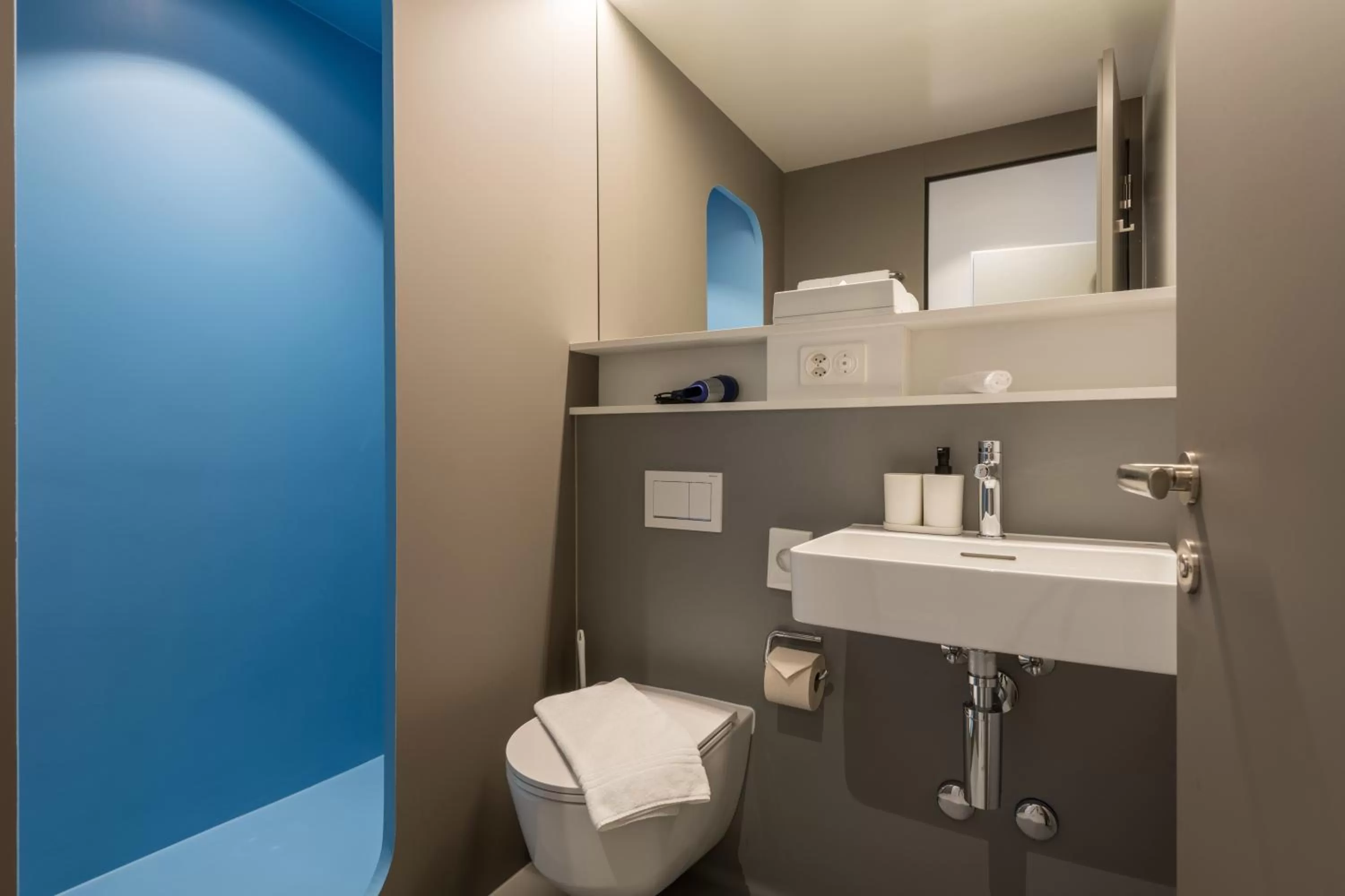 Bathroom in Linde Heiden Swiss Quality Hotel