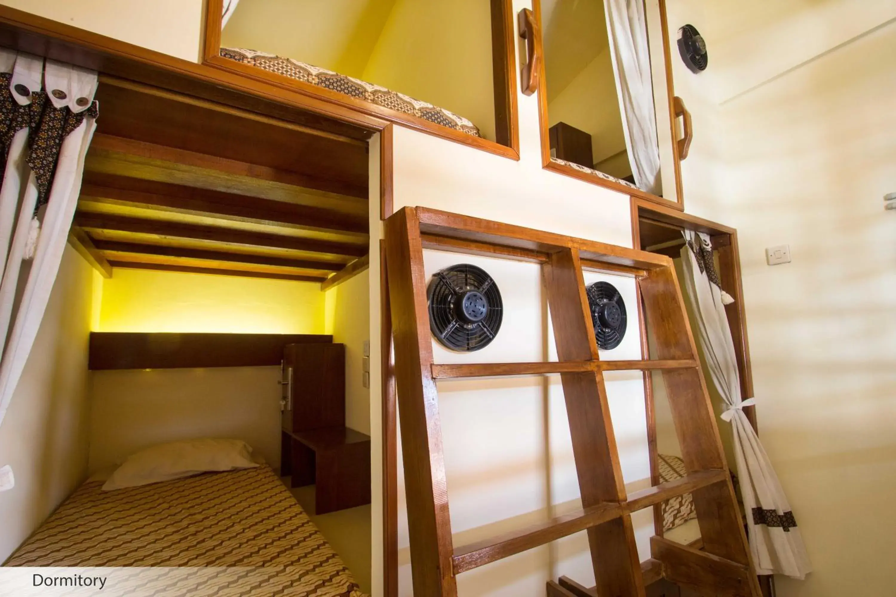 bunk bed in Duta Guest House