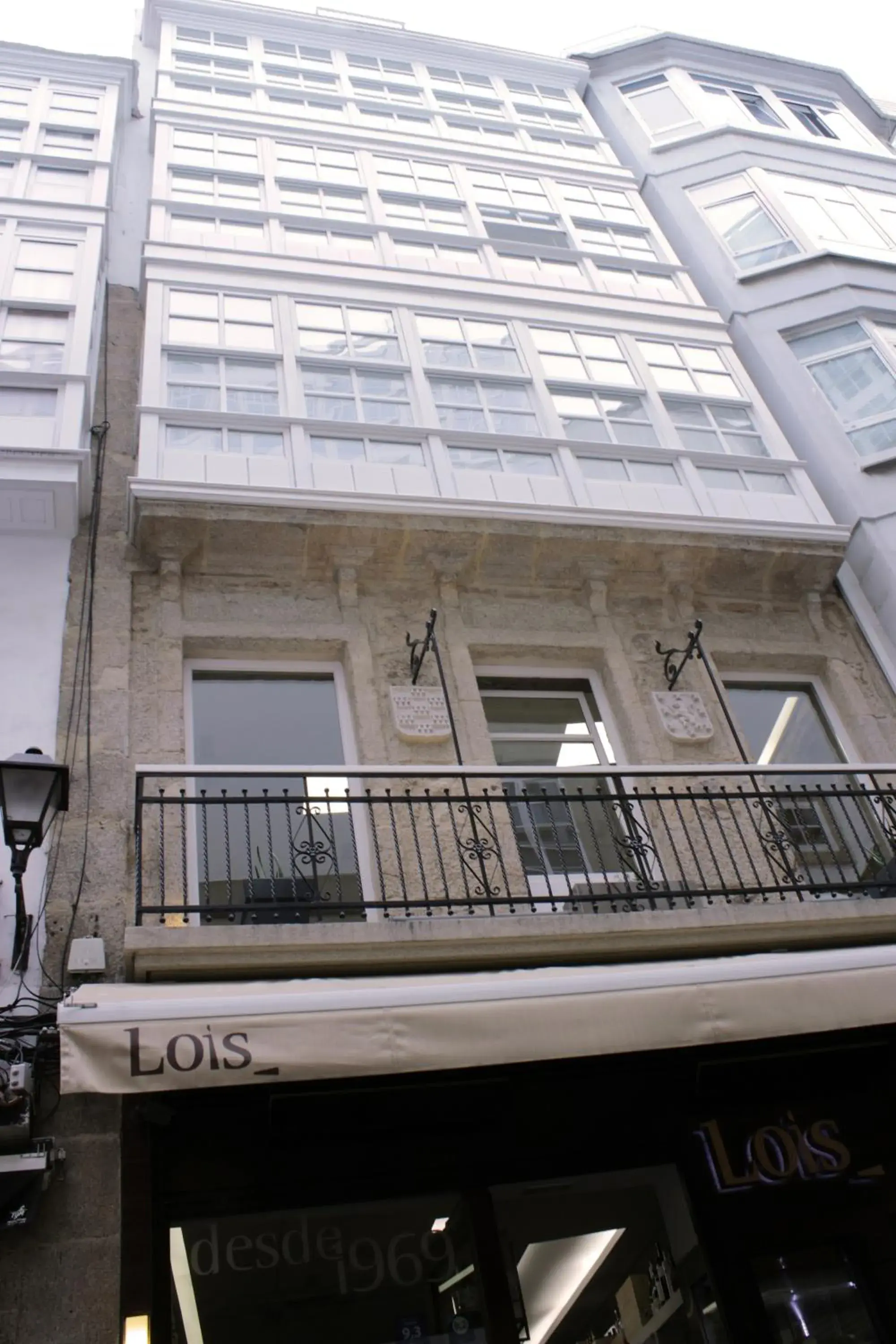 Property building in Hotel Lois