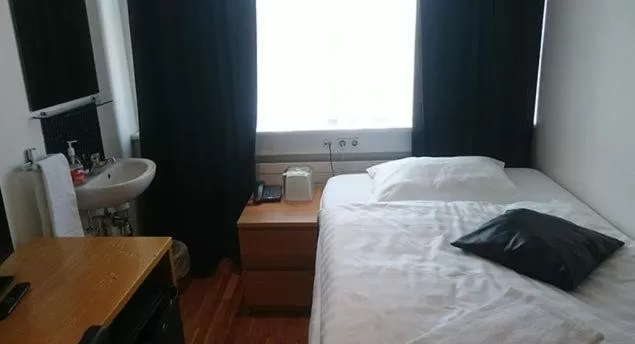 Bedroom, Bed in 101 Guesthouse Hotel