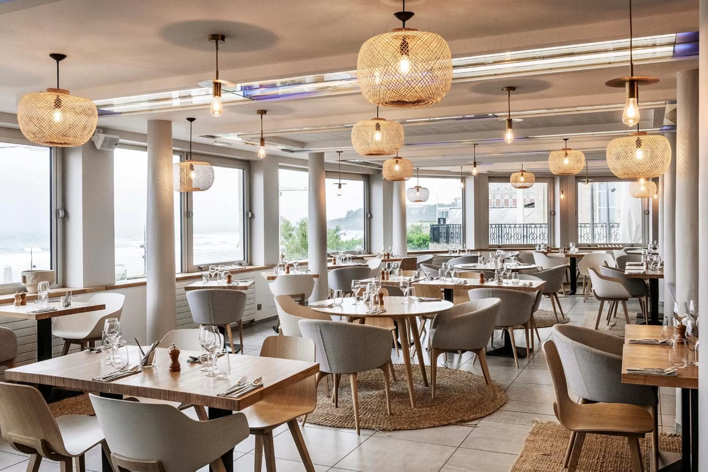 Restaurant/places to eat in Hôtel Le Windsor Biarritz