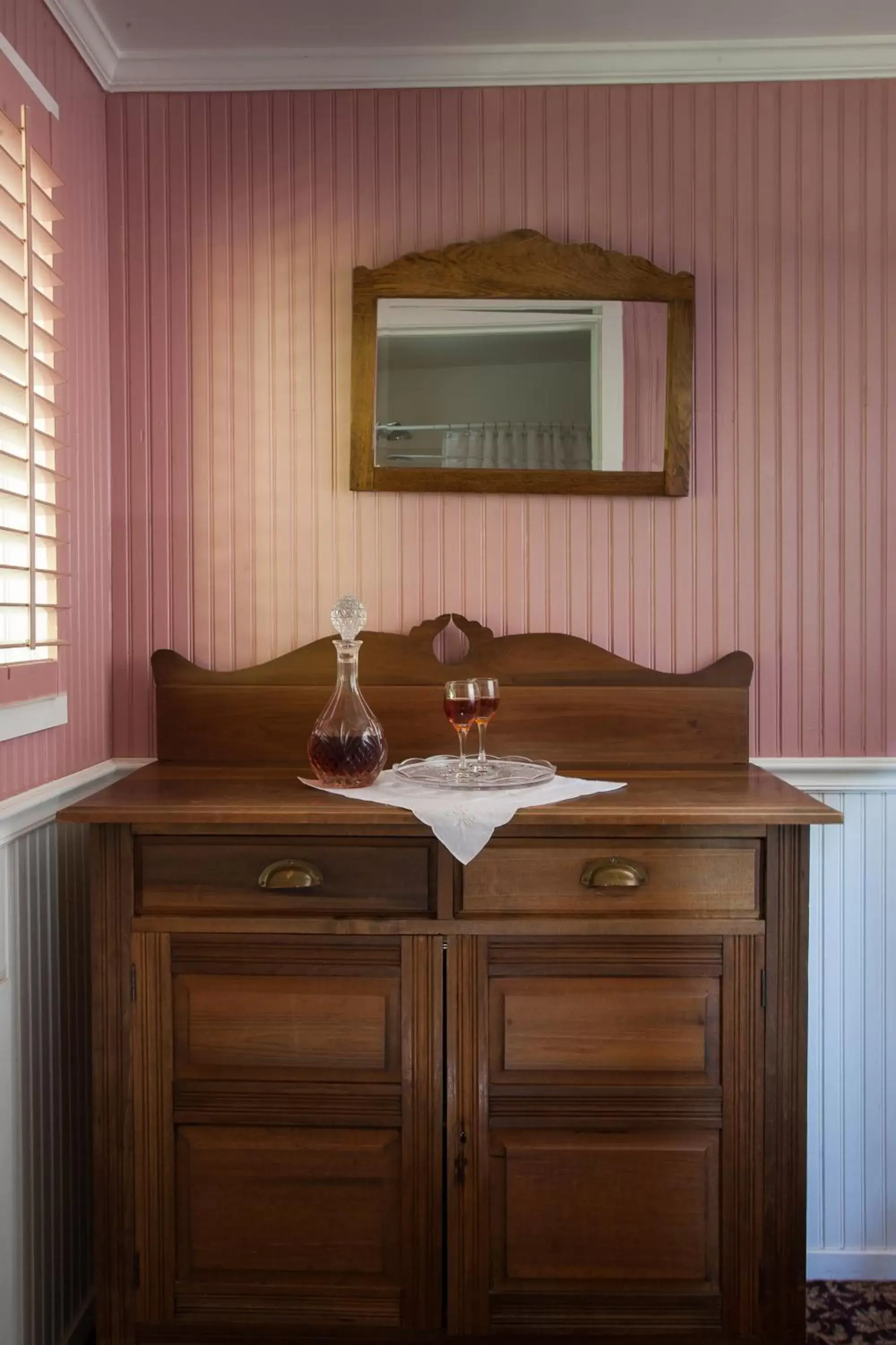 Decorative detail, TV/Entertainment Center in Calistoga Wine Way Inn