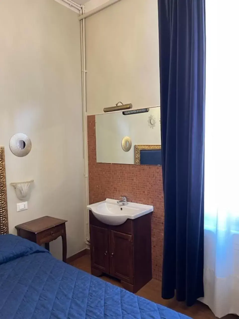 Bedroom, Bathroom in Pensione Guerrato