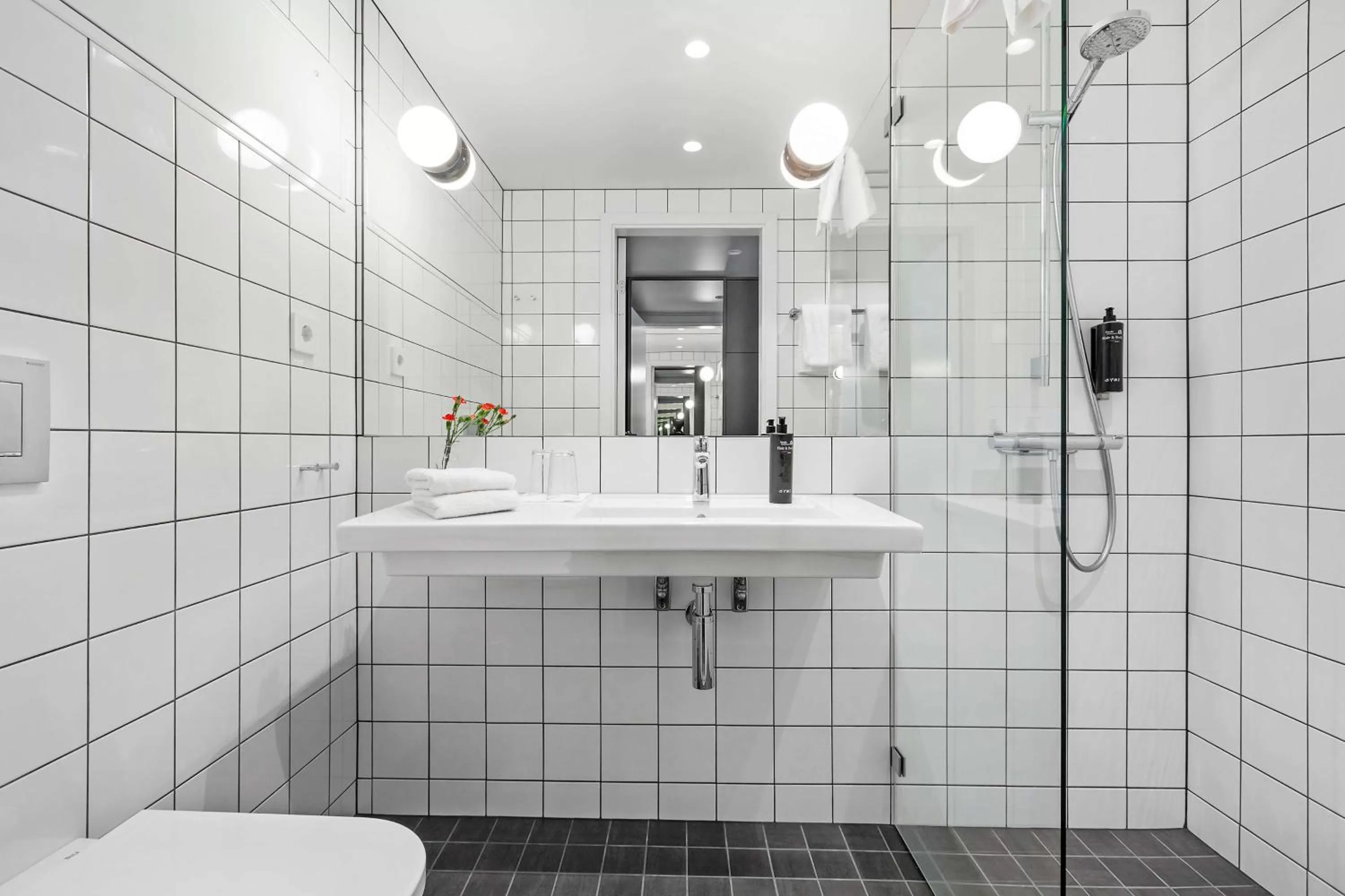 Bathroom in Best Western Plus Ten Hotel