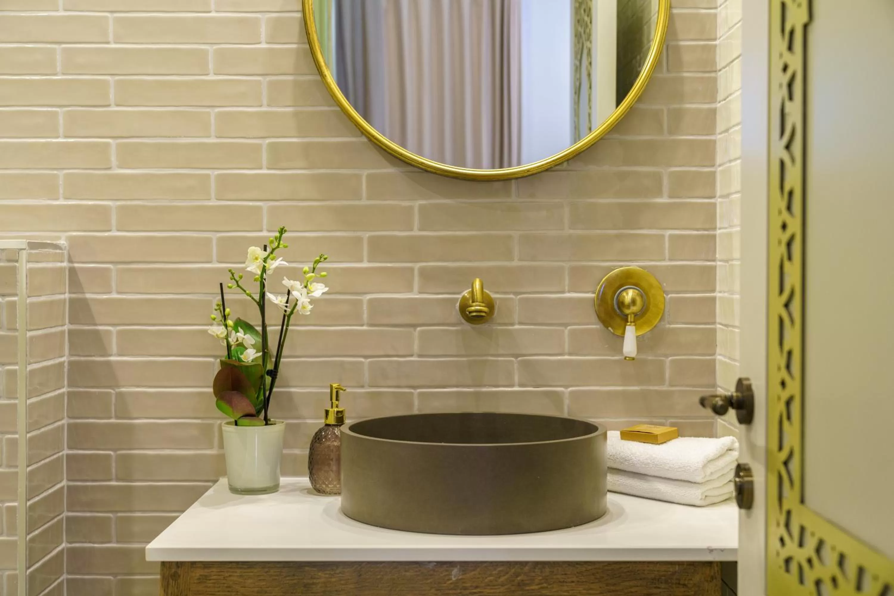 Bathroom in The Way Inn - Boutique Suites