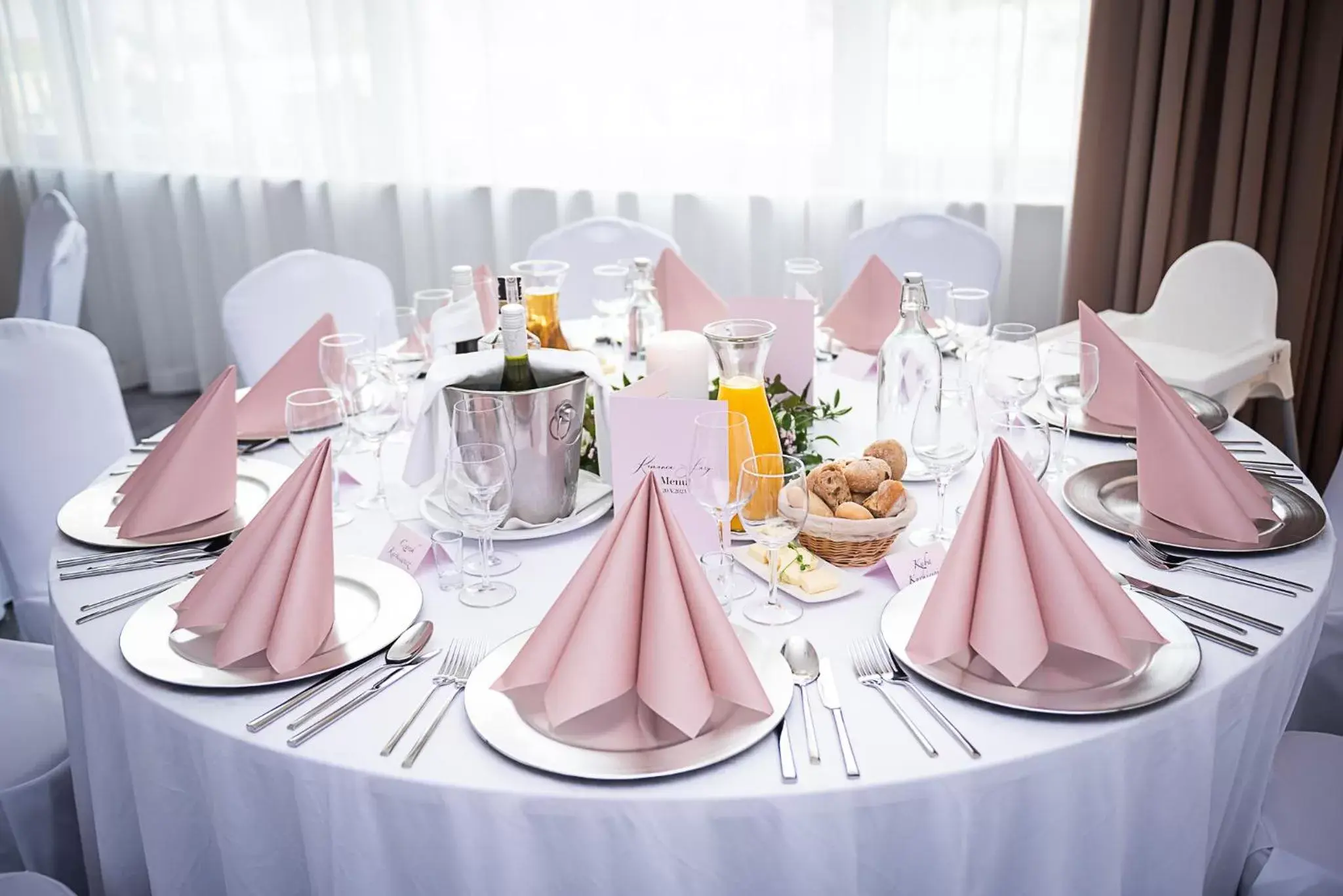 Restaurant/places to eat in Hotel Victor Pruszków DeSilva Restaurant/places to eat in Hotel Victor Pruszków DeSilva