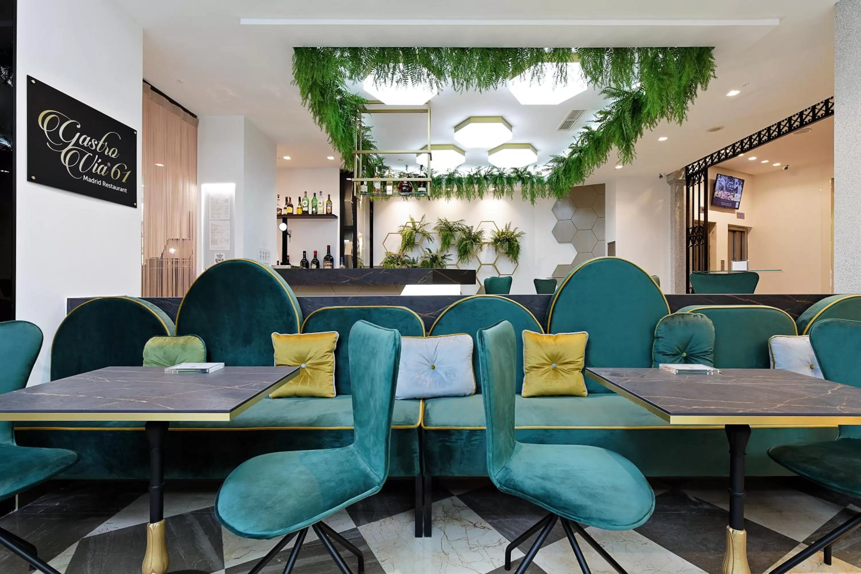 Restaurant/places to eat in Grupotel Mayorazgo