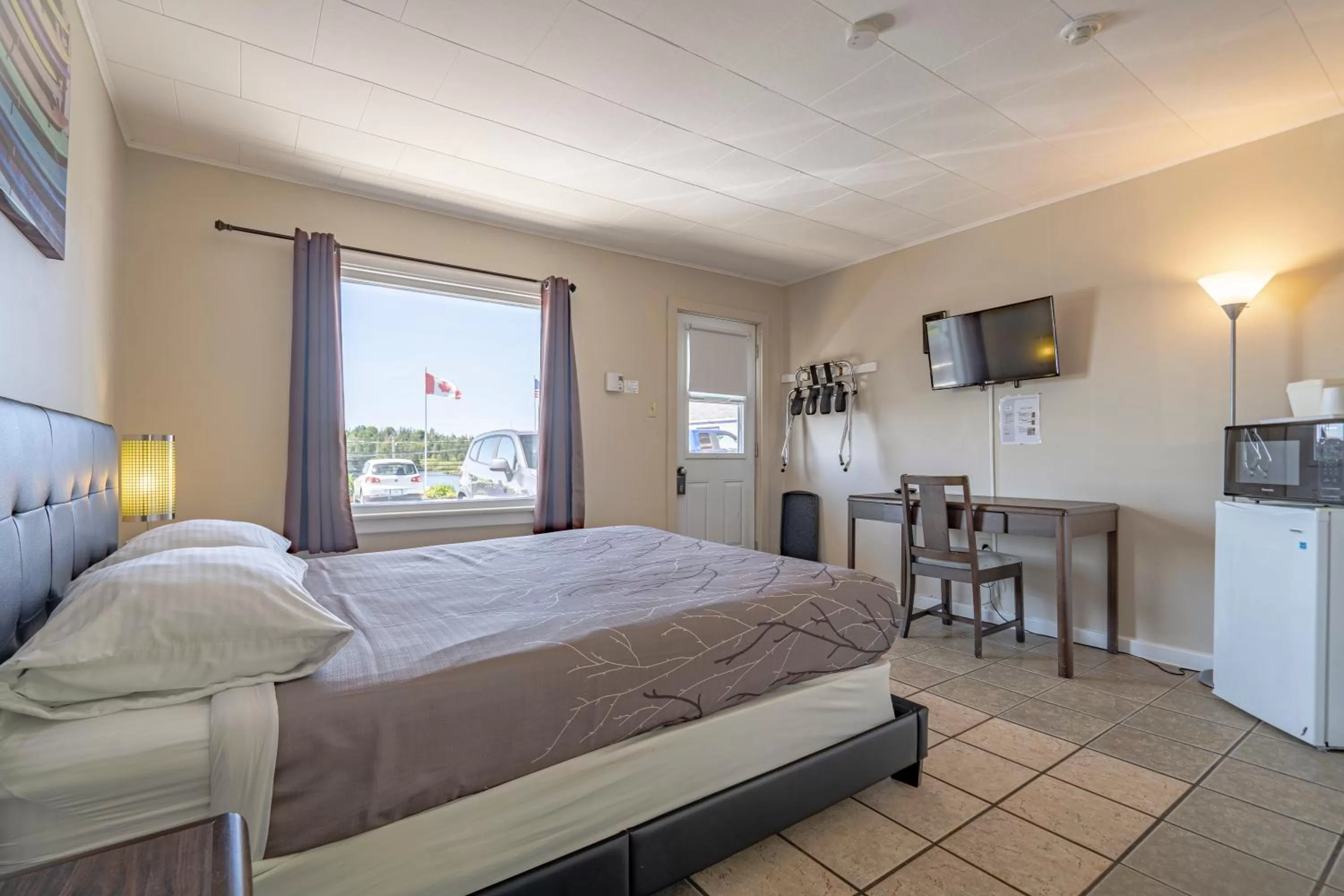 Bedroom, Bed in Novastar Motel On The Lake