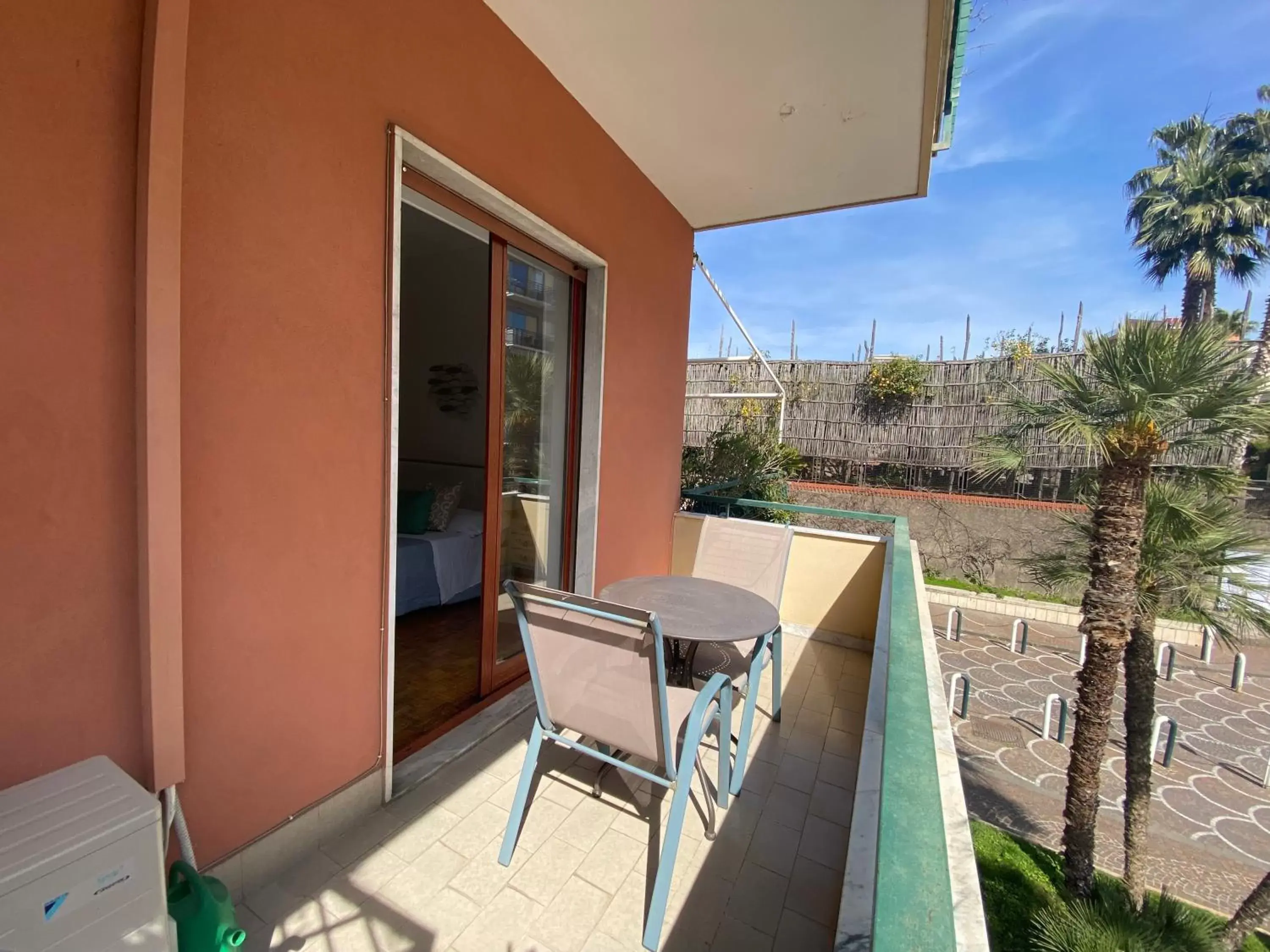 Property building, Balcony/Terrace in Lemon Rooms Sorrento