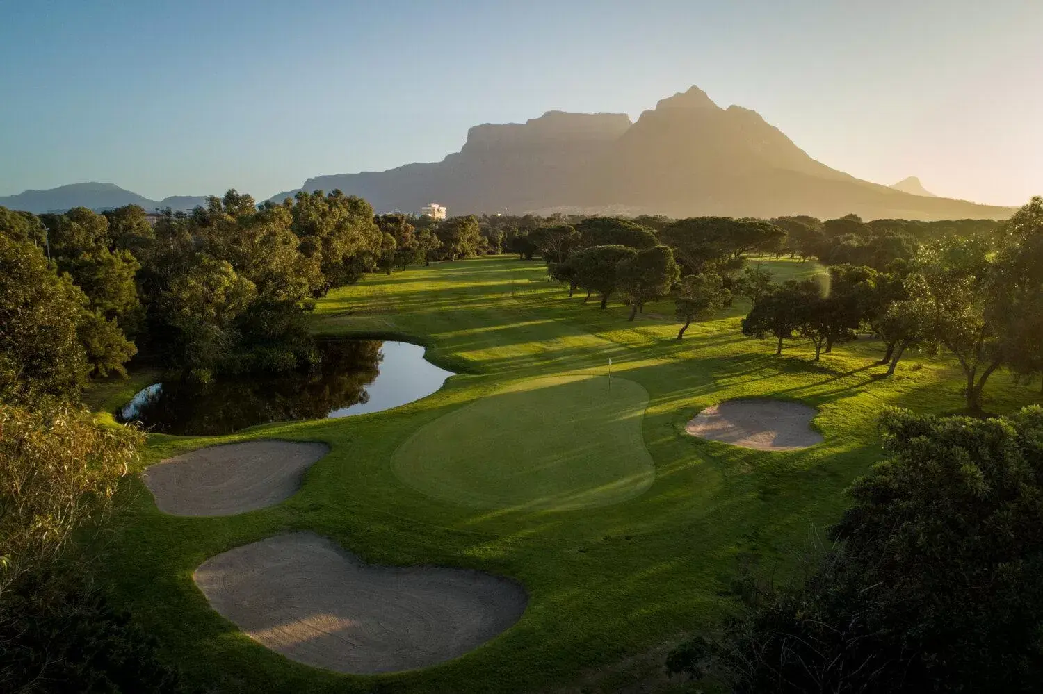 Golfcourse in Garden Court Nelson Mandela Boulevard