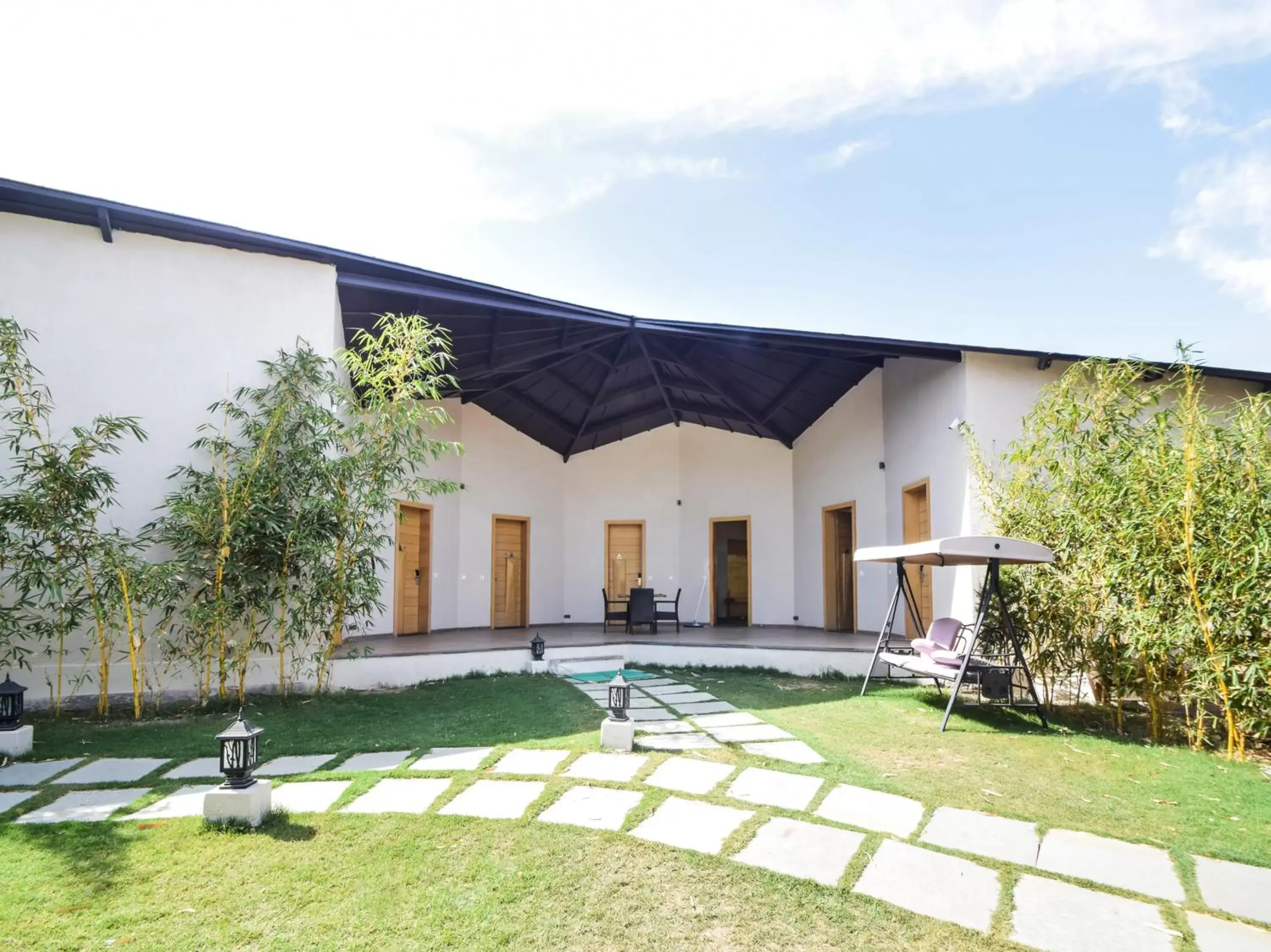 Patang Cottage - single occupancy in Bamboo Saa Resort & Spa