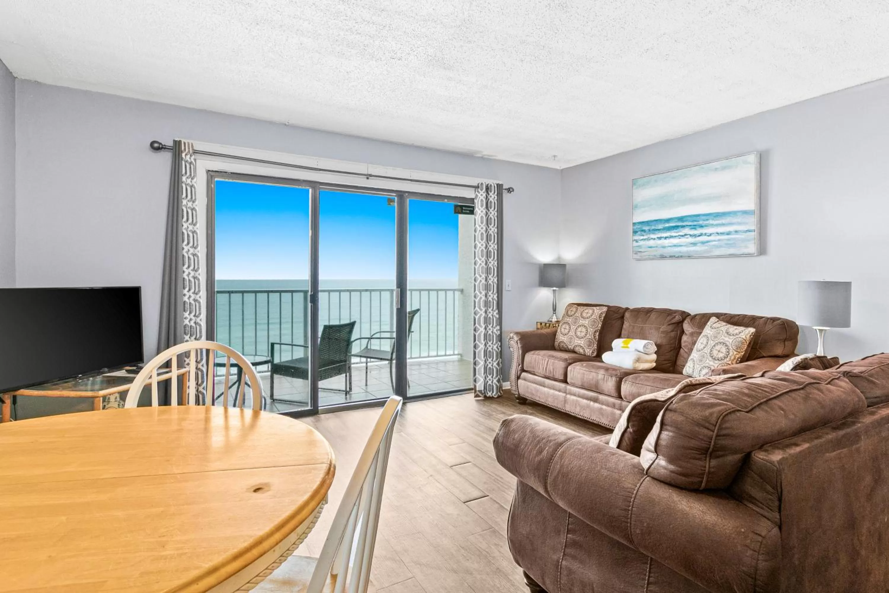 Apartment in The Summit