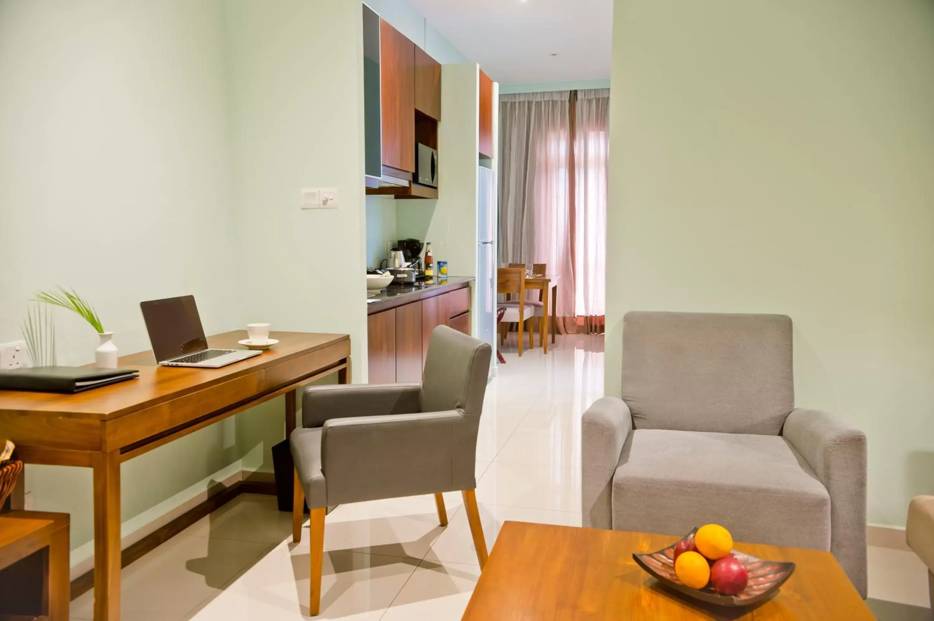 Living room, Seating Area in Ocean Edge Suites & Hotel Colombo