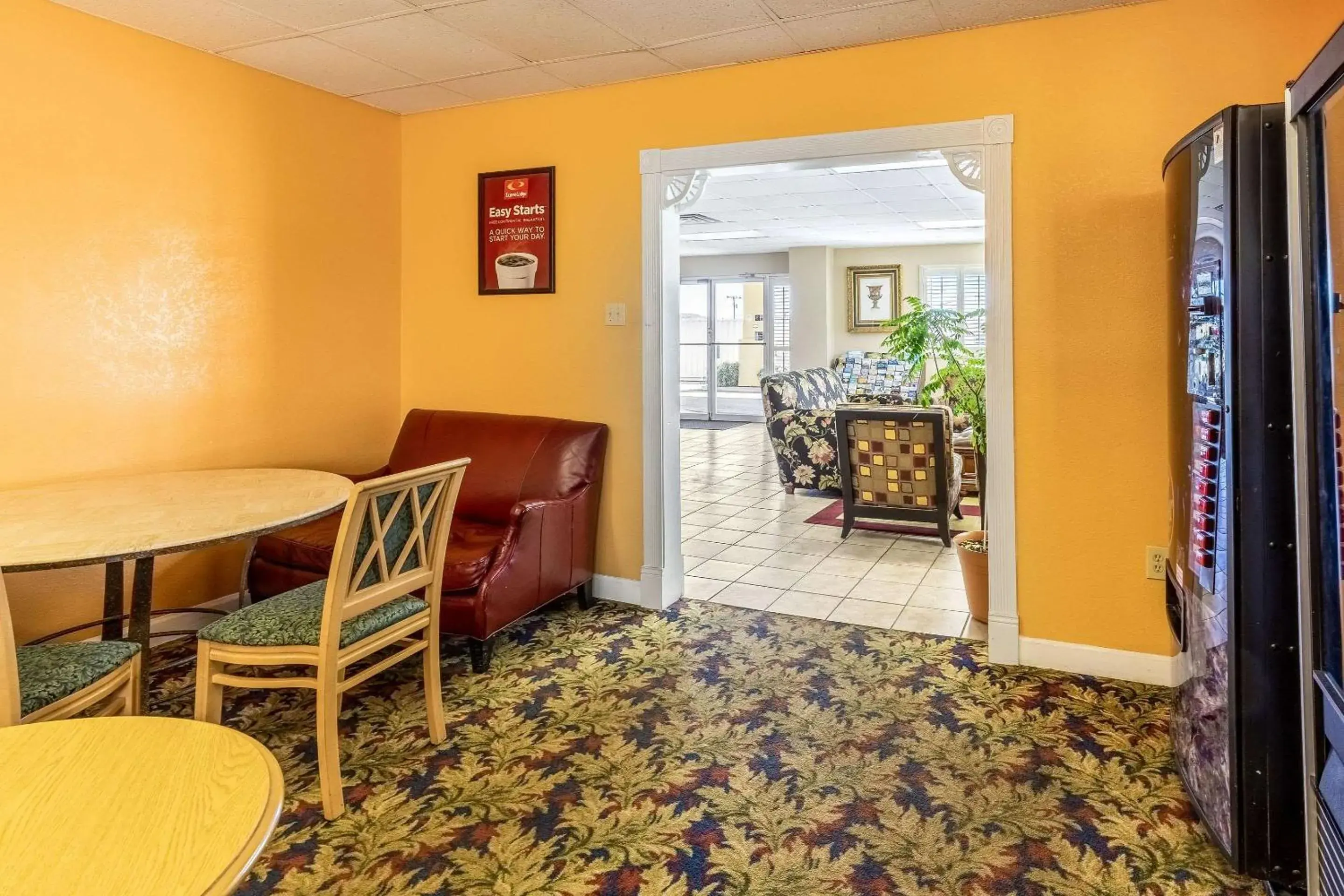 Restaurant/places to eat, Dining Area in Econo Lodge Knoxville