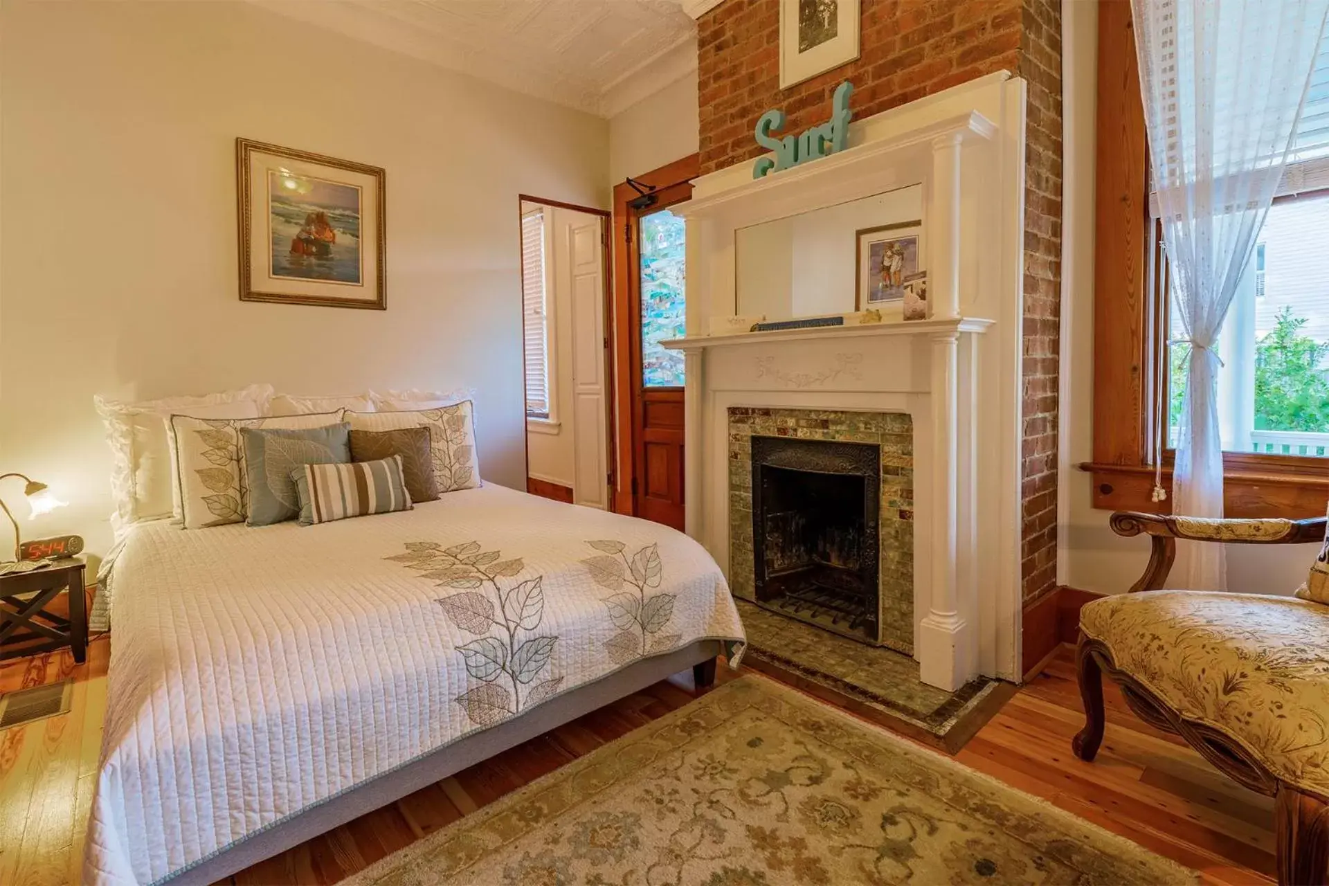 Bed in Surf Song Bed & Breakfast Bed in Surf Song Bed & Breakfast