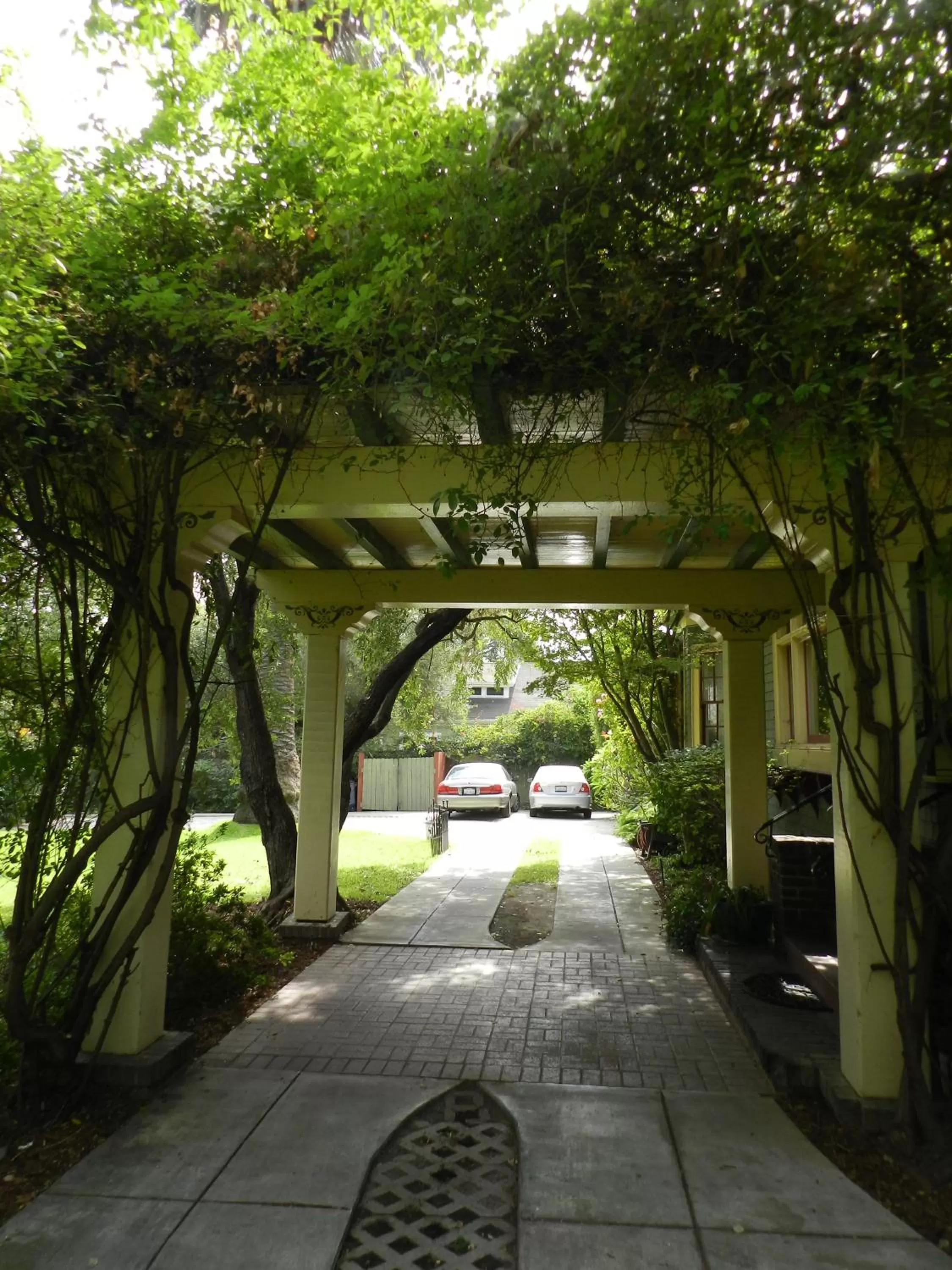 Garden in The Bissell House Bed & Breakfast