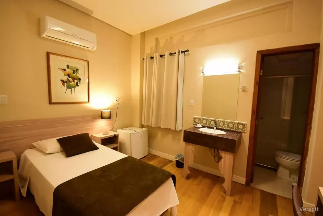 Photo of the whole room, Bed in Hotel Praça da Matriz