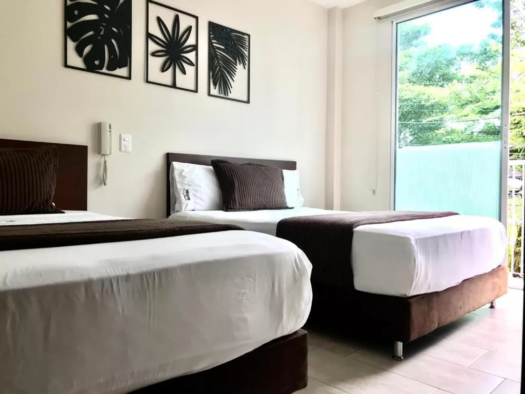 Hotel Via Principal I