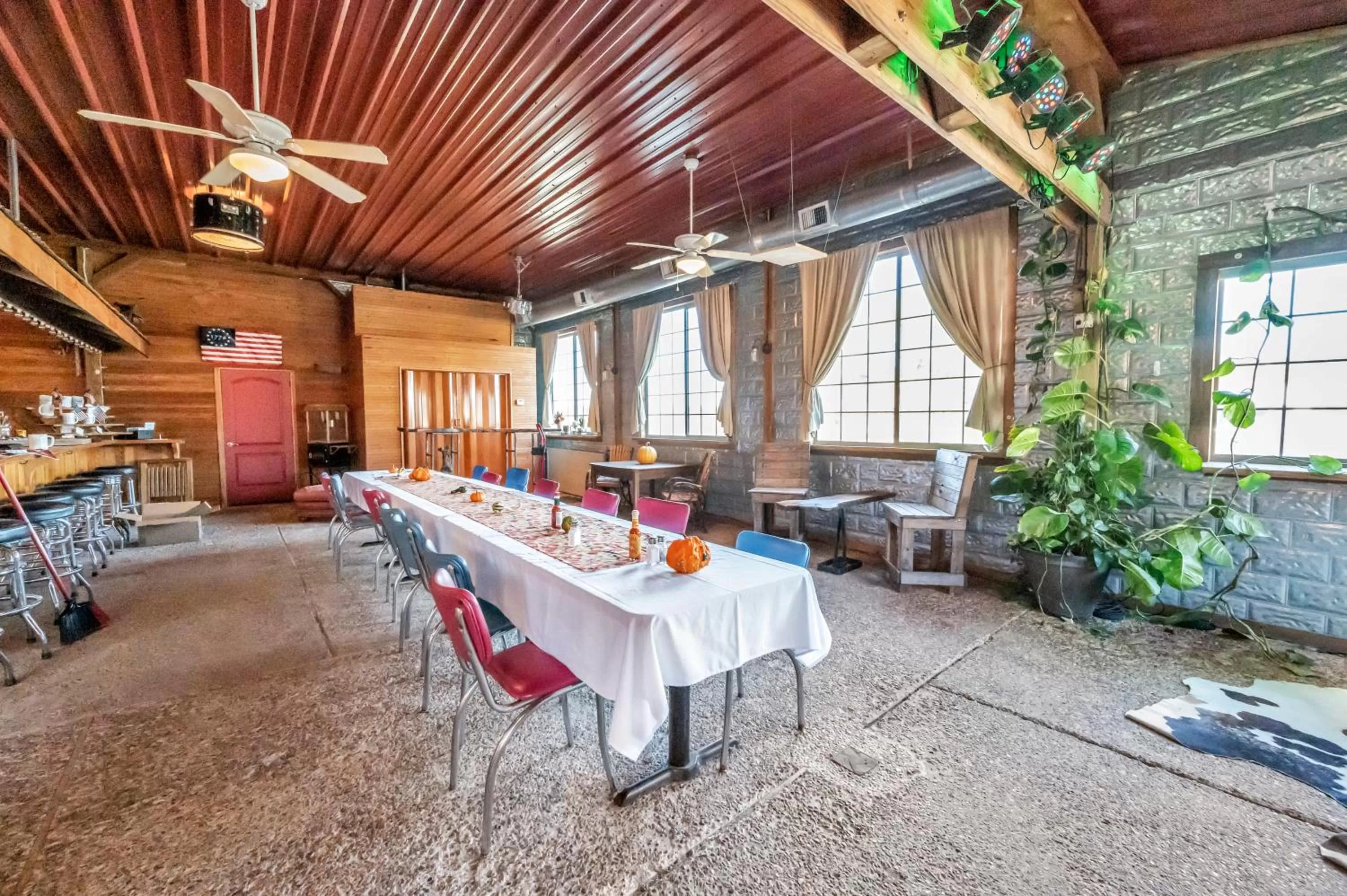 Breakfast in Full Moon Inn