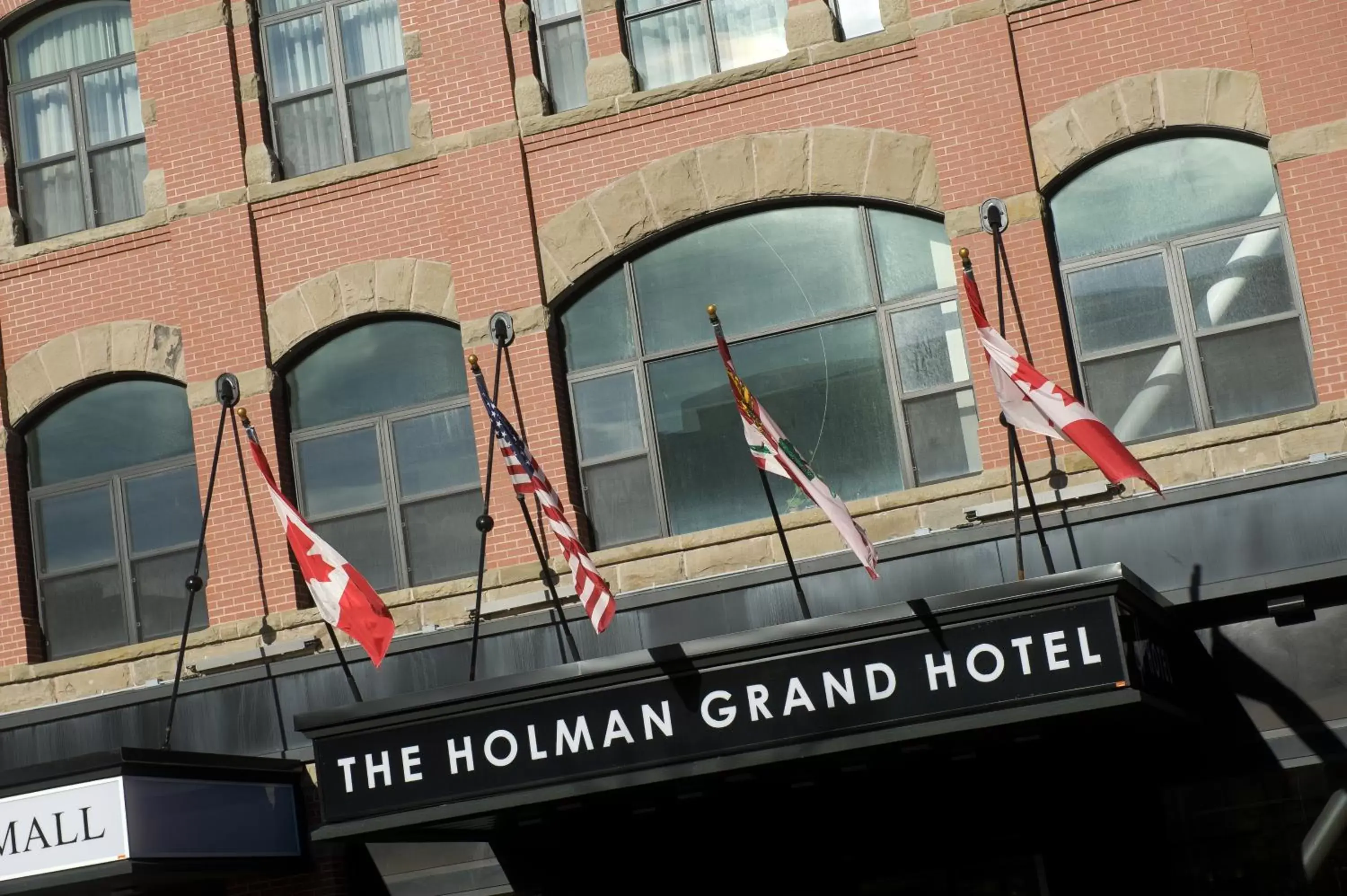 Facade/entrance in The Holman Grand Hotel Facade/entrance in The Holman Grand Hotel