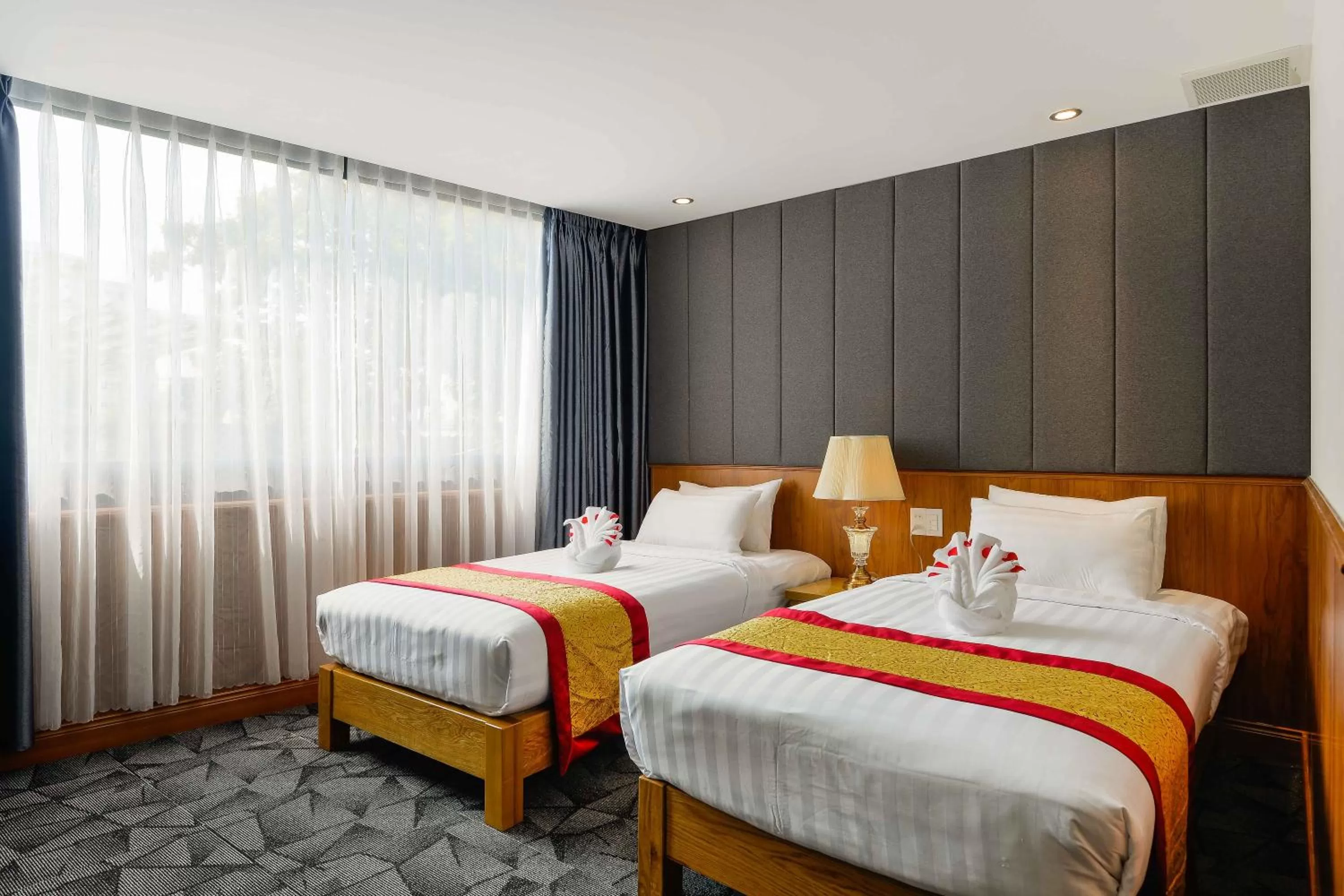 Bed in Saigonciti Hotel A