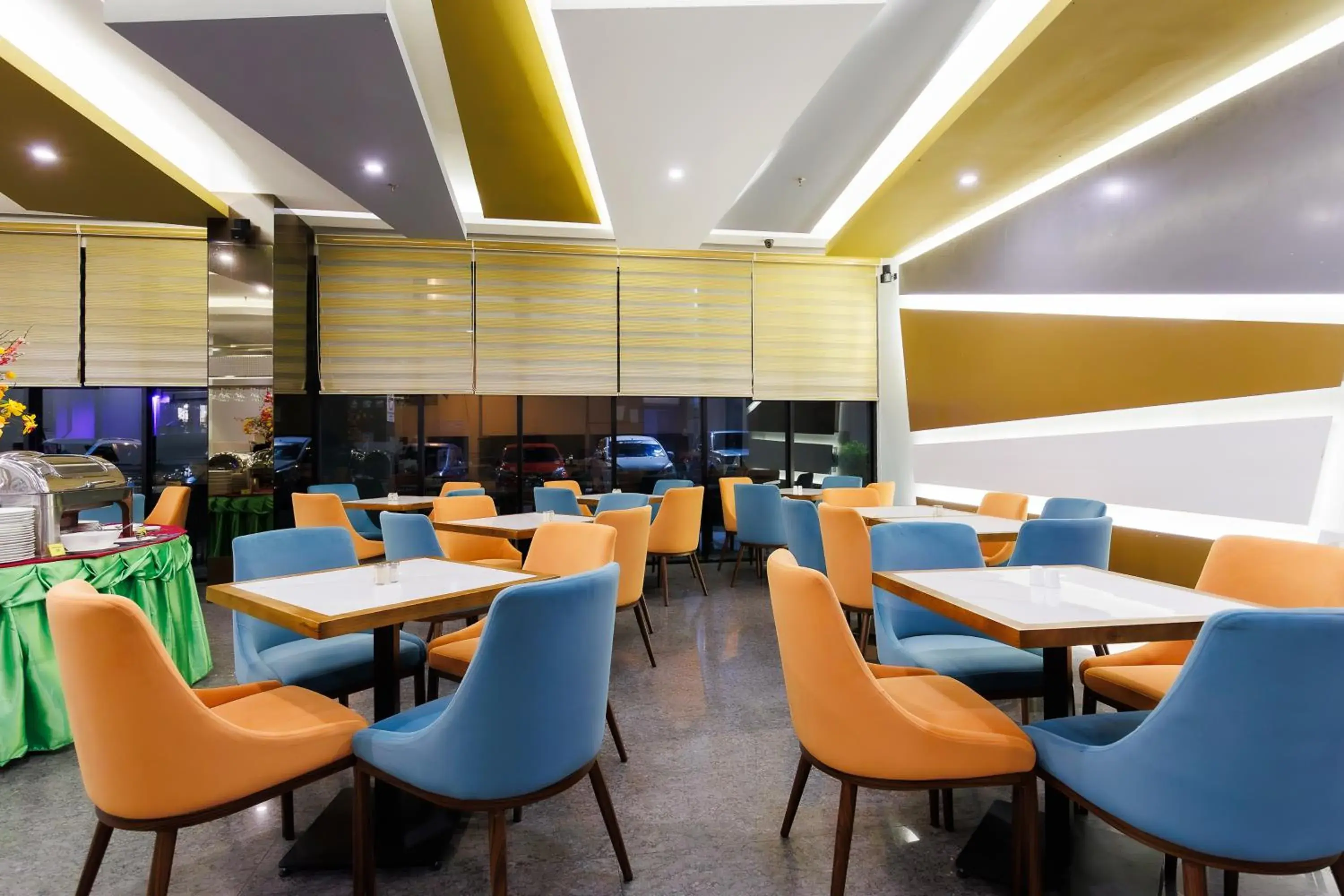 Restaurant/places to eat in 56 Hotel Restaurant/places to eat in 56 Hotel