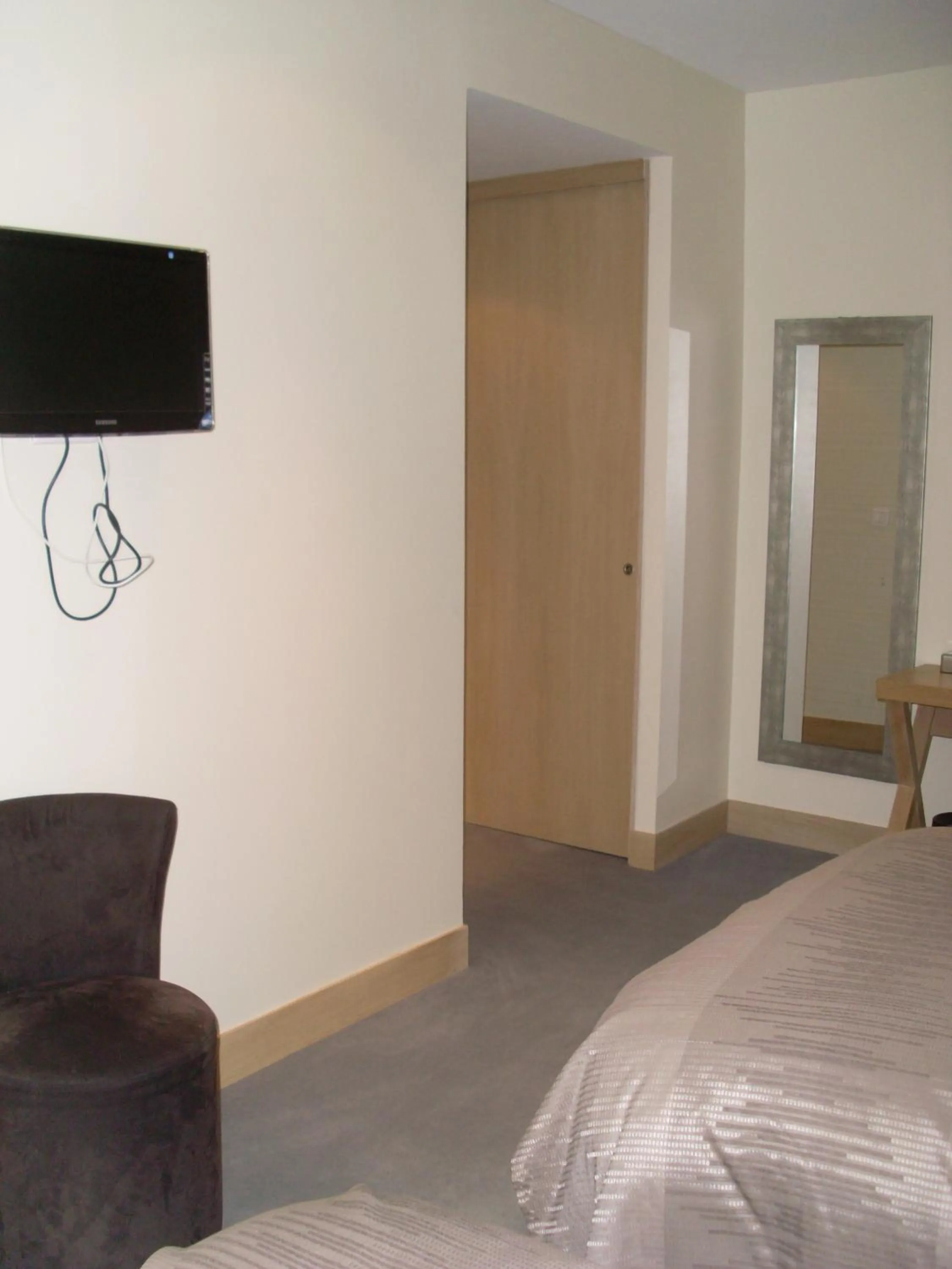 Bed in Hôtel Le Parc