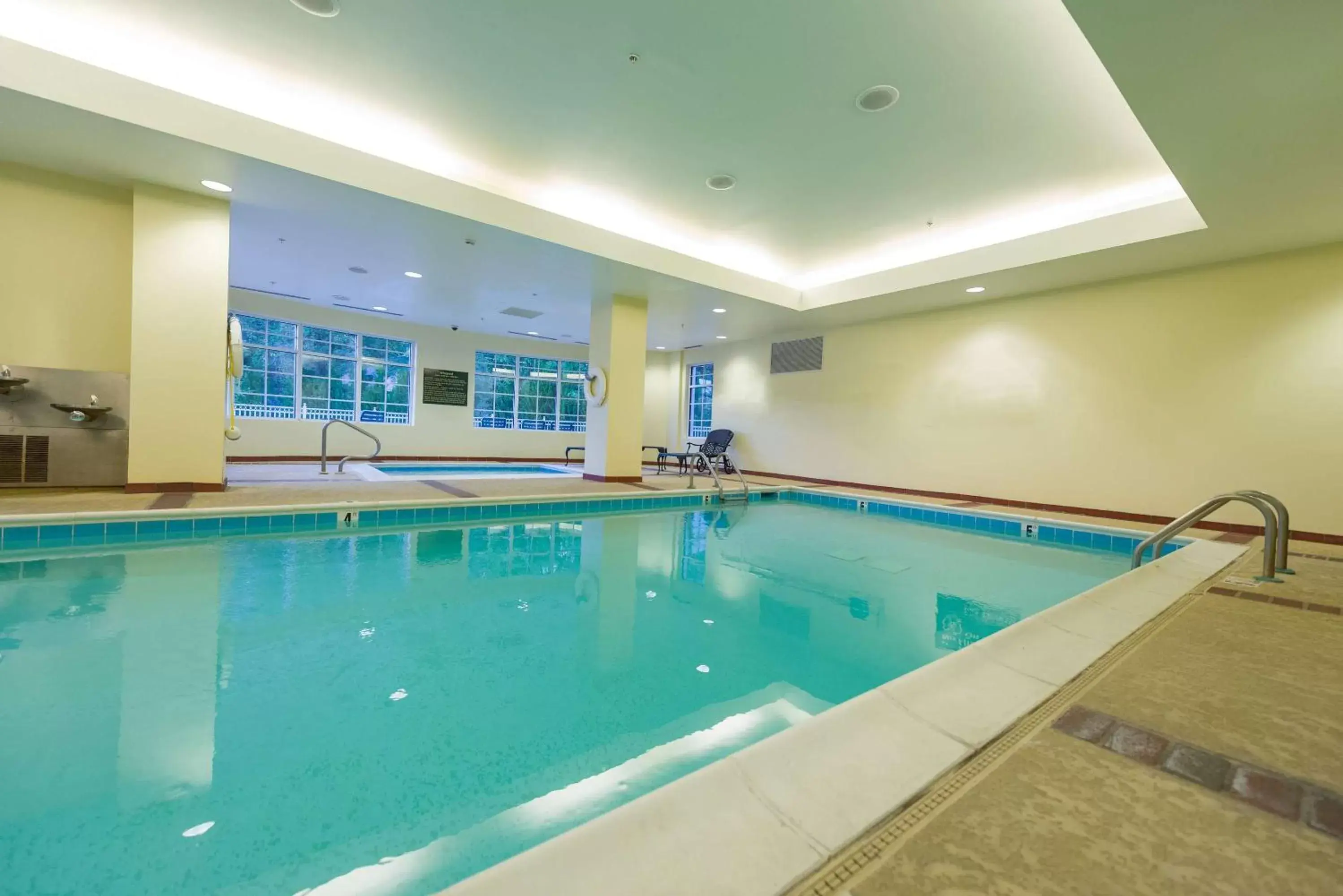 Pool view, Swimming Pool in Hampton Inn & Suites - Vicksburg