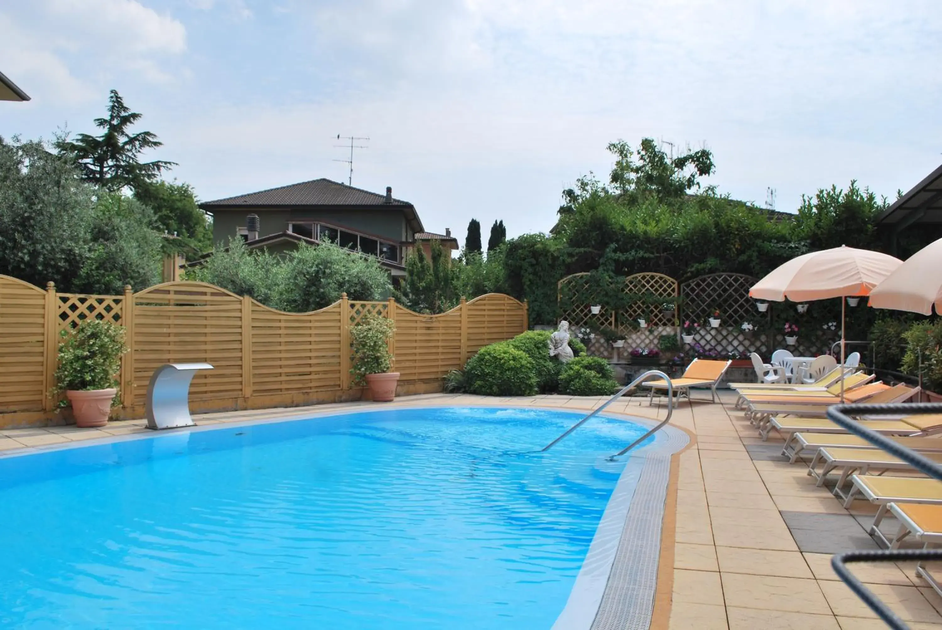 Swimming Pool in Hotel Alsazia