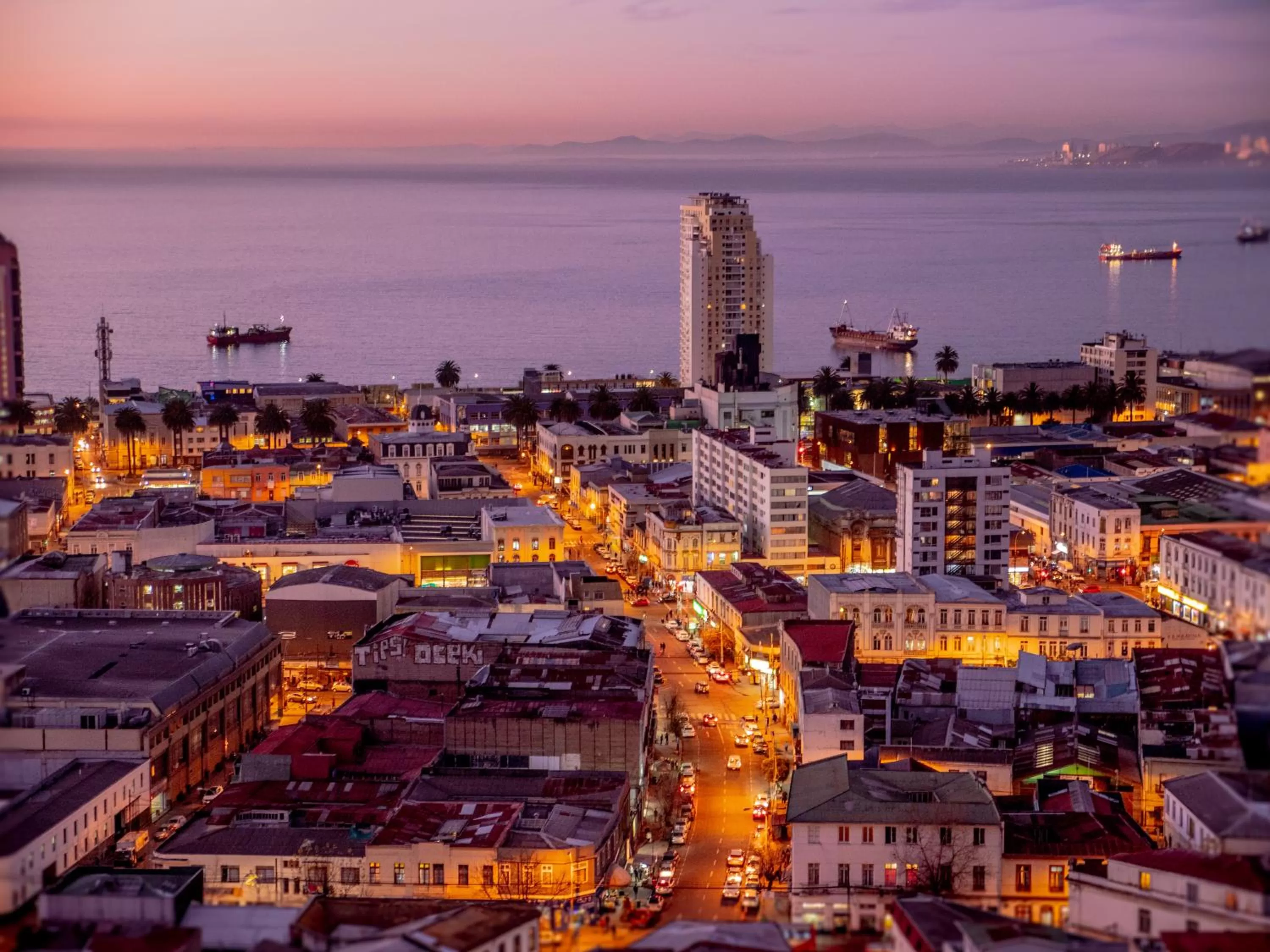 City view in Hotel Winebox Valparaiso