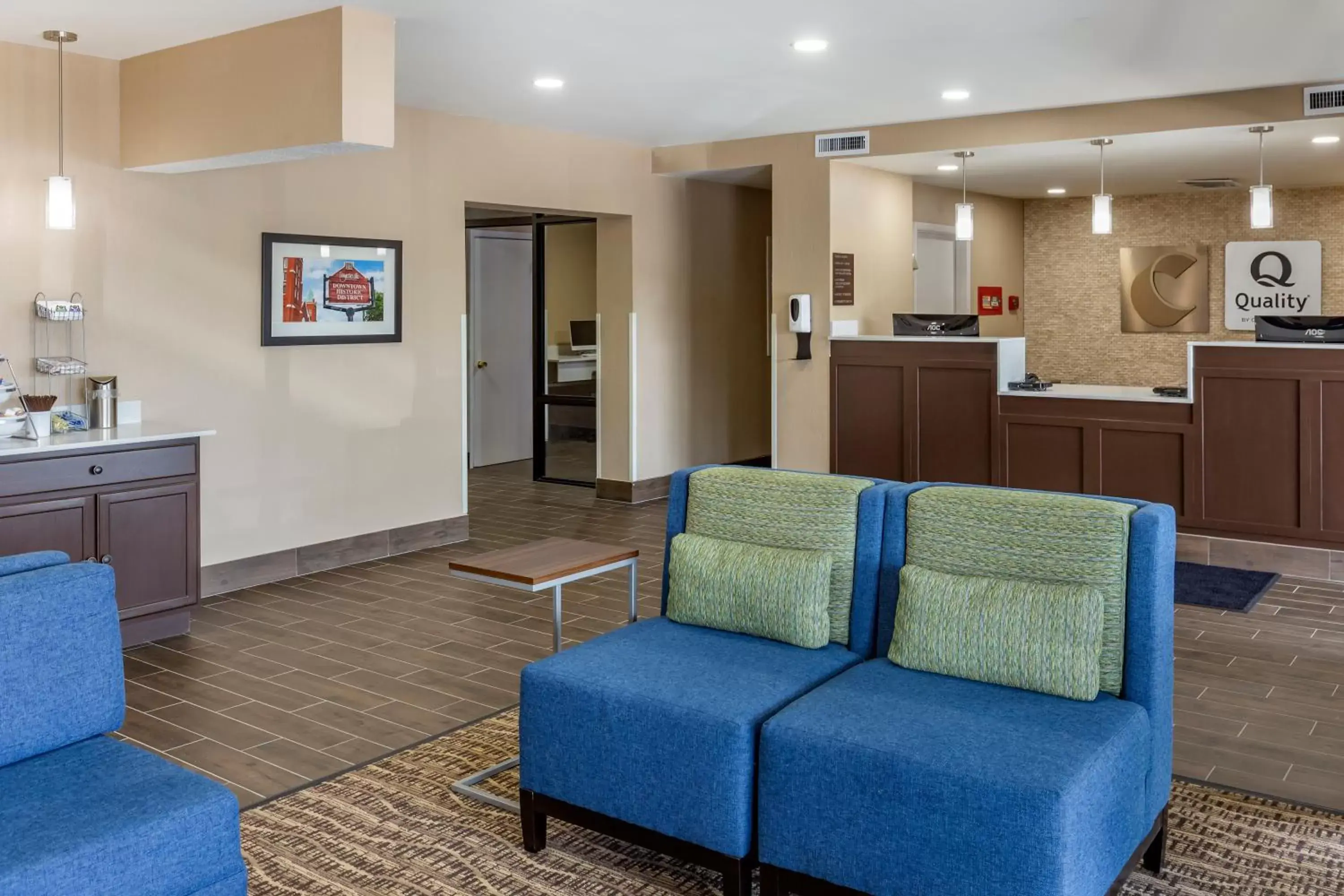 Lobby or reception, Seating Area in Quality Inn & Suites Spring Lake - Fayetteville Near Fort Liberty