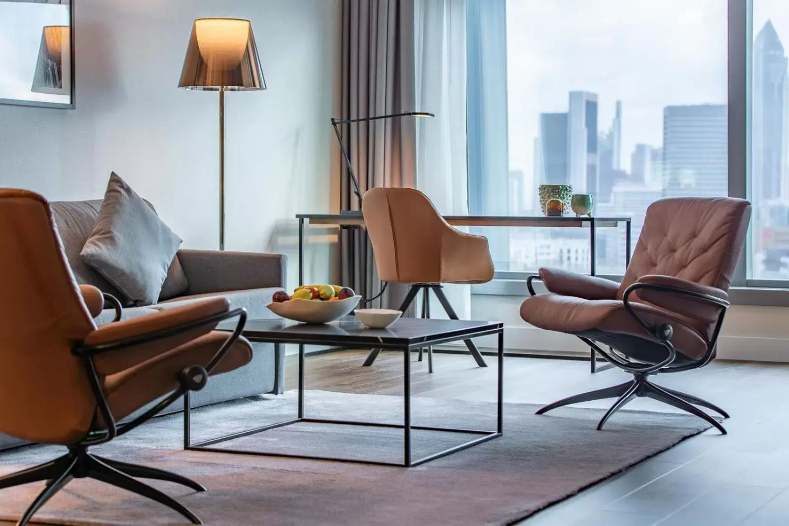 Living room, Seating Area in Radisson Blu Hotel Frankfurt