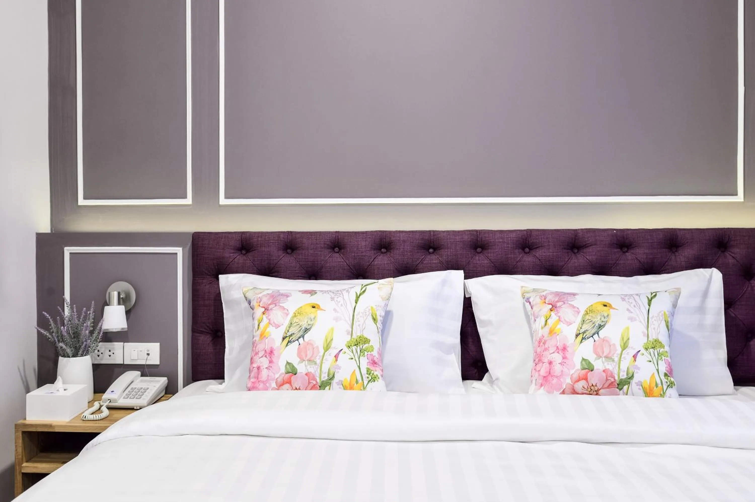 Bedroom, Bed in De Lavender Bangkok Hotel