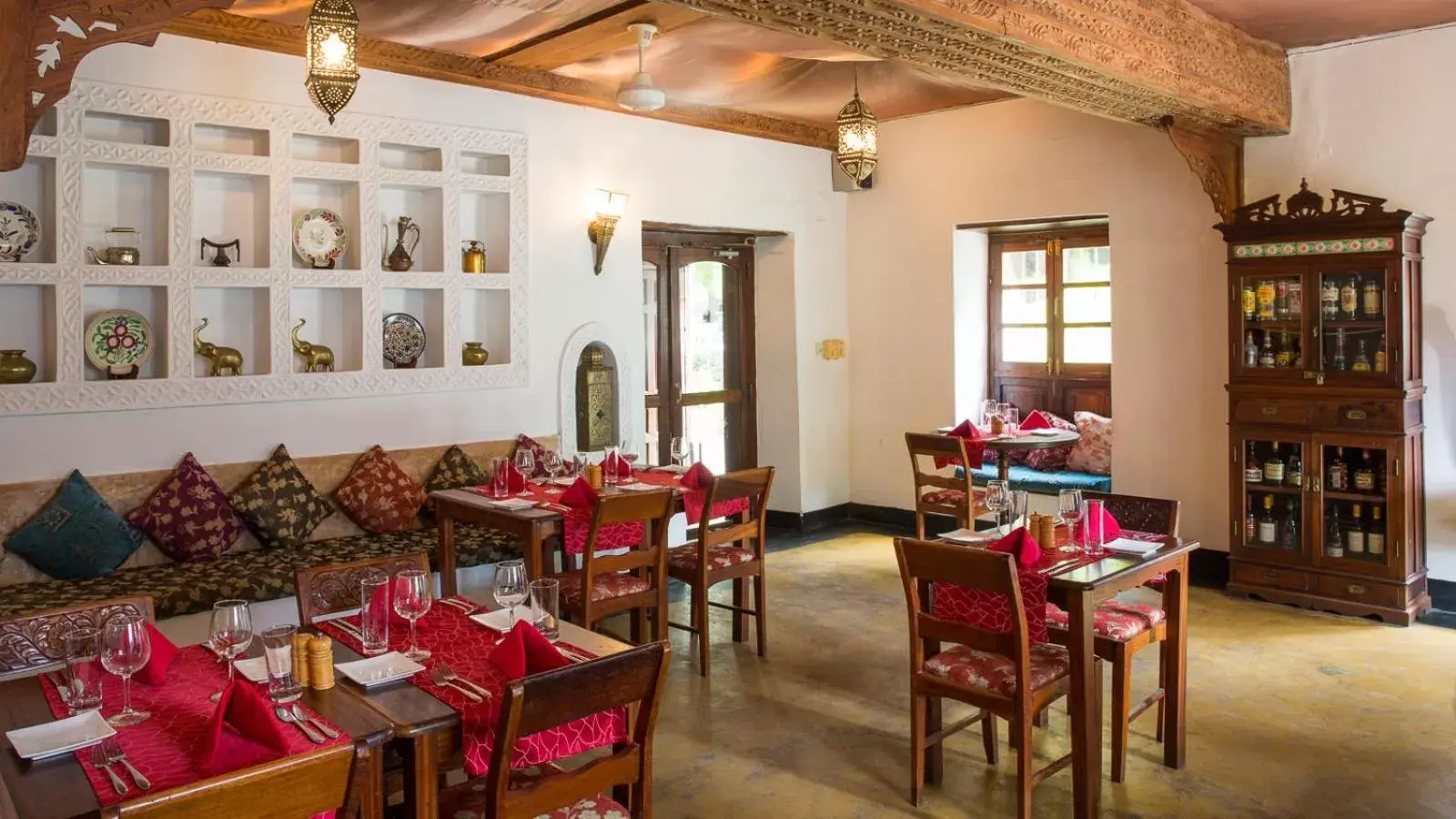 Restaurant/Places to Eat in Beyt Al Salaam