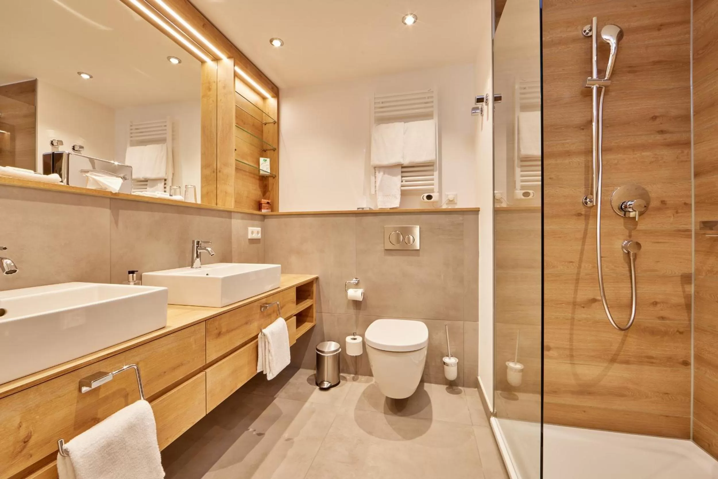 Bathroom in Hotel Zugspitze