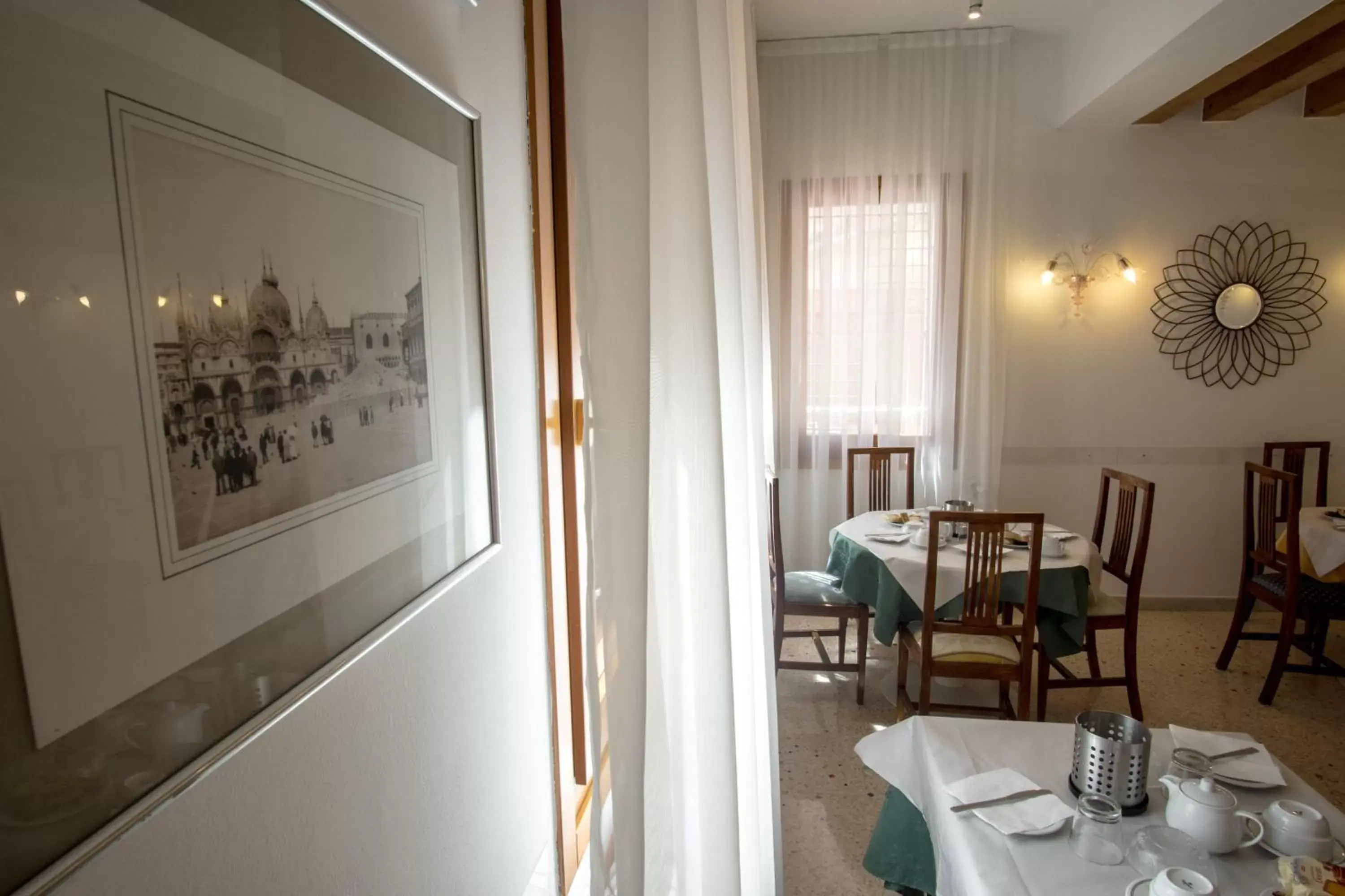 Breakfast, Restaurant/Places to Eat in Hotel Antigo Trovatore