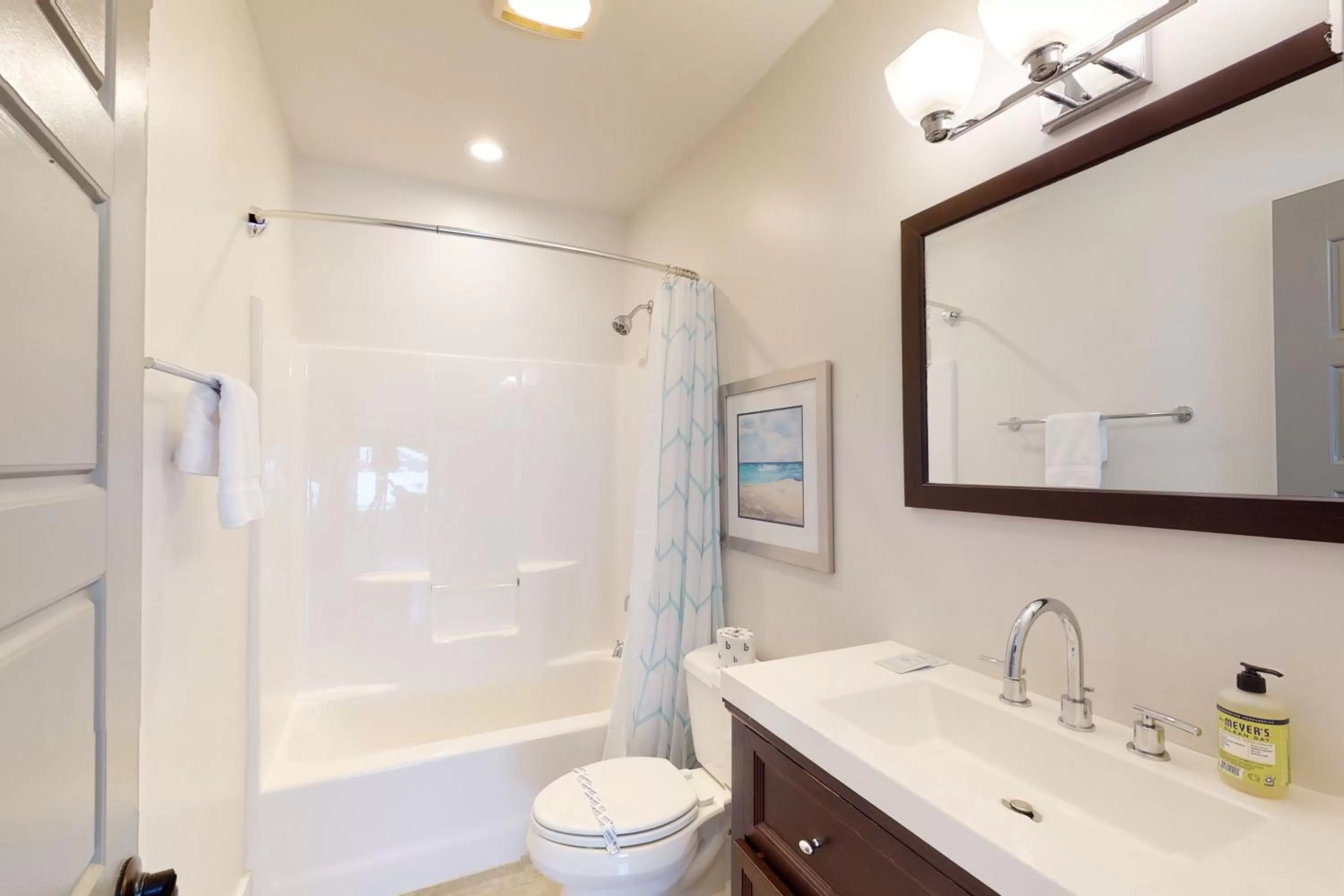 Bathroom in 493 King Two Bedroom Suites