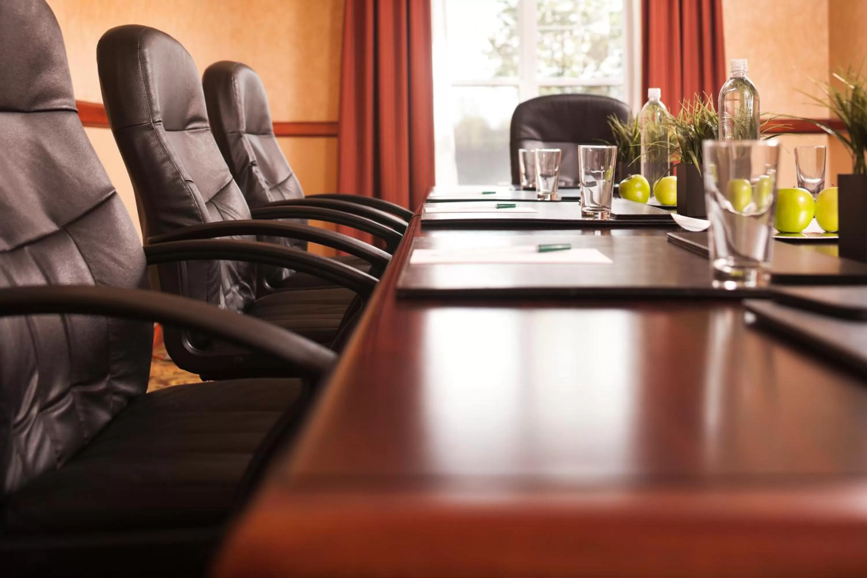 Meeting/conference room in Country Inn & Suites by Radisson, Milwaukee West Brookfield , WI