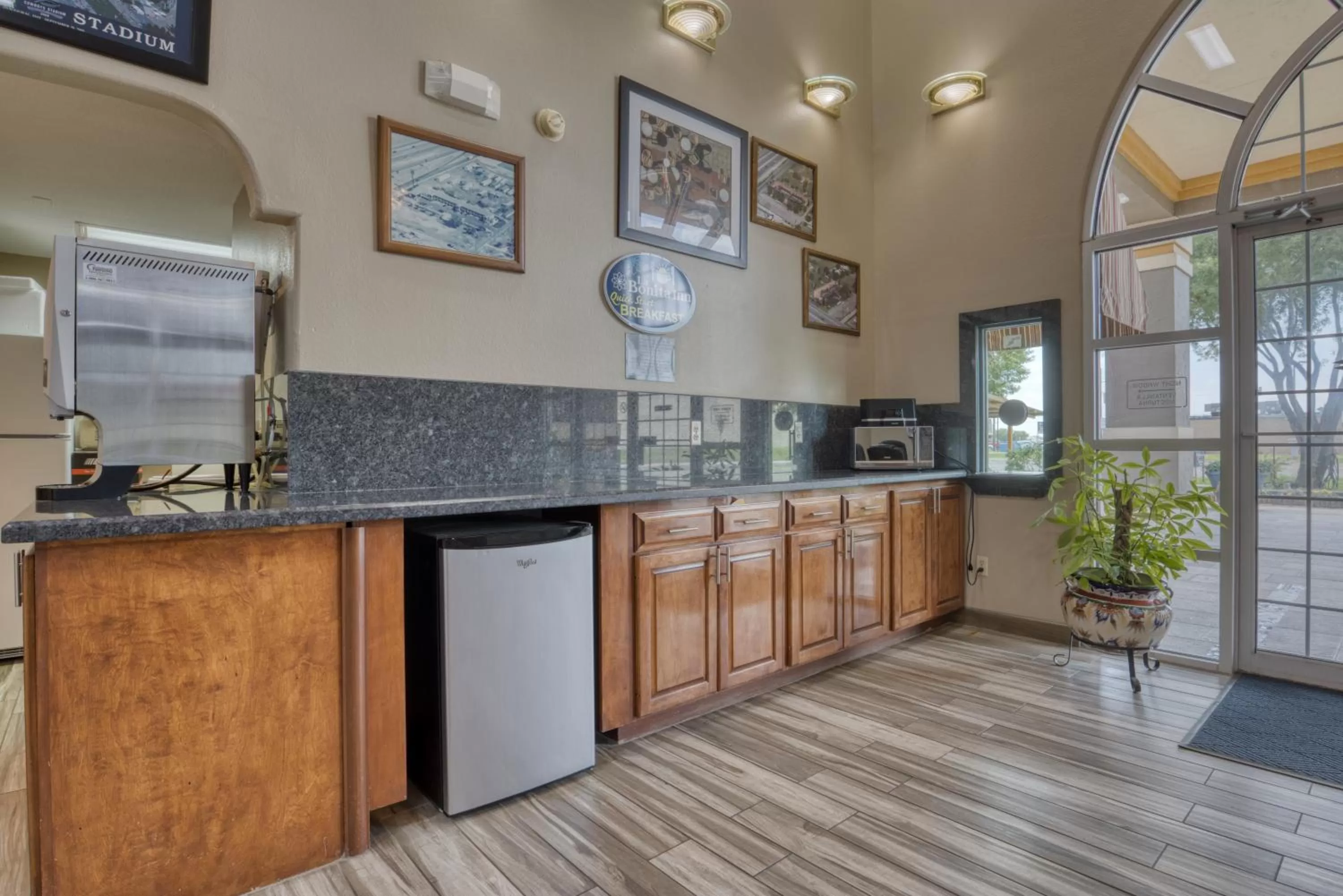 Lobby or reception in Texas Inn Donna