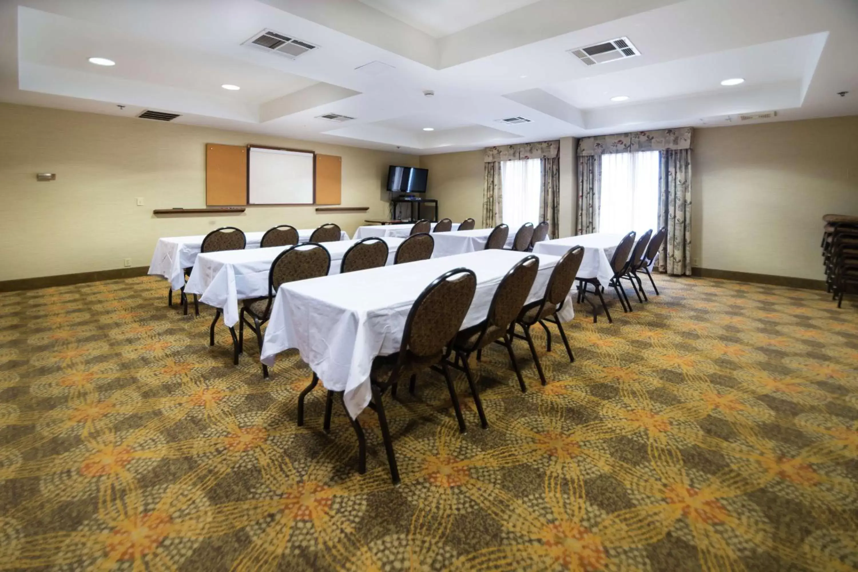 Meeting/conference room in Hampton Inn Tulsa/Broken Arrow