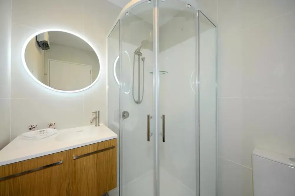 Bathroom in West Fitzroy Apartments