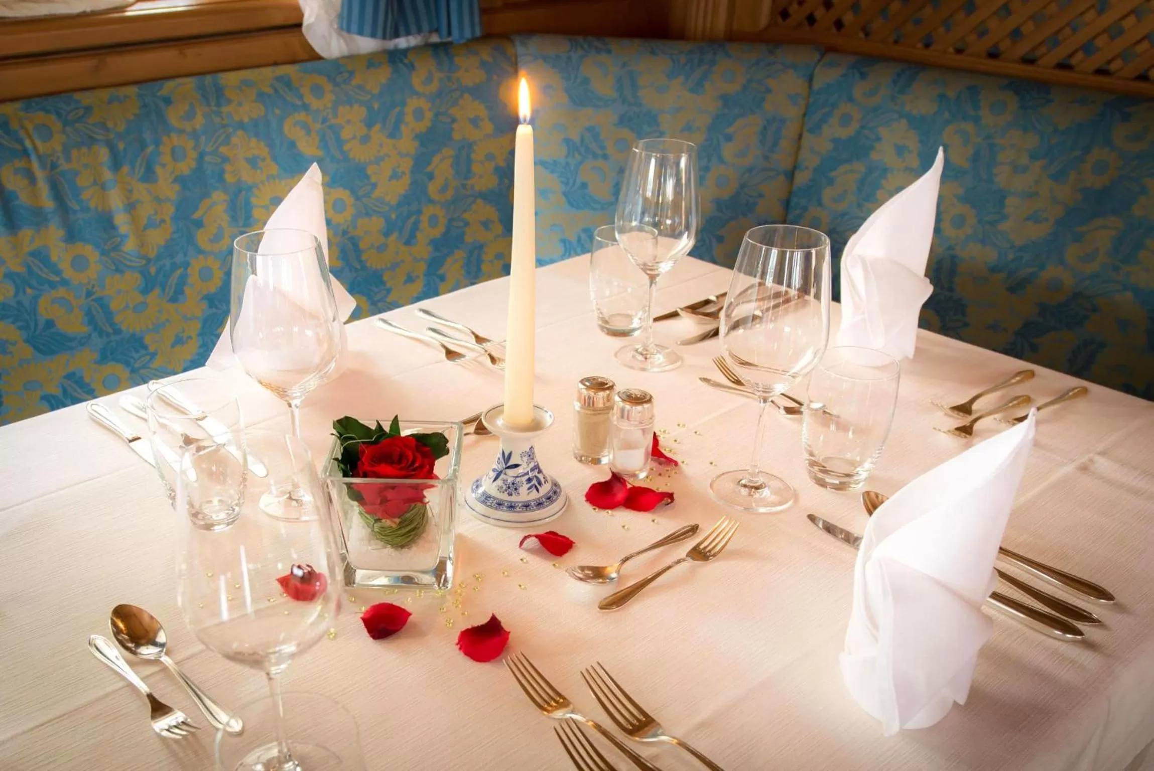 Decorative detail in Santeshotel