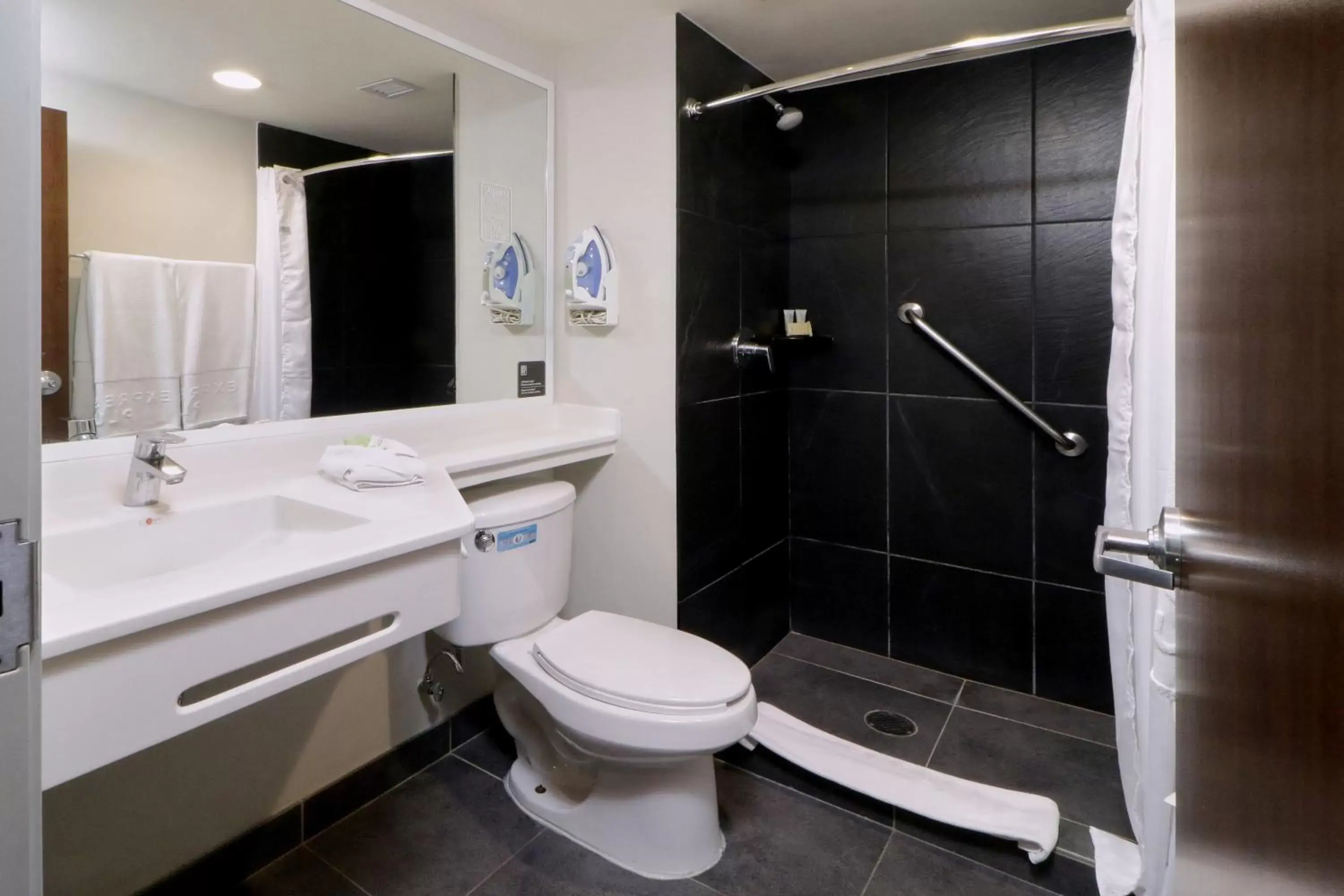 Bathroom in City Express Plus by Marriott Monterrey Galerías